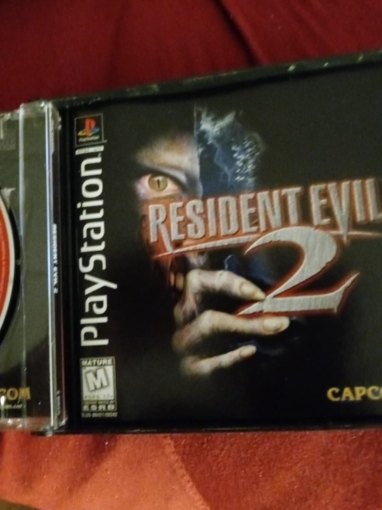 Resident Evil 2 (Dual Shock) - (PS1) PlayStation 1 [Pre-Owned] - Customer Photo 2