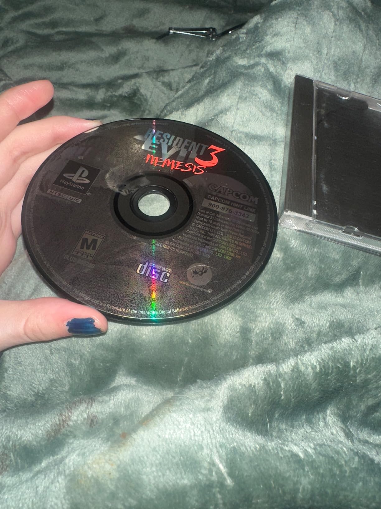 Resident Evil 3: Nemesis (Greatest Hits) - (PS1) PlayStation 1 [Pre-Owned] - Customer Photo 2