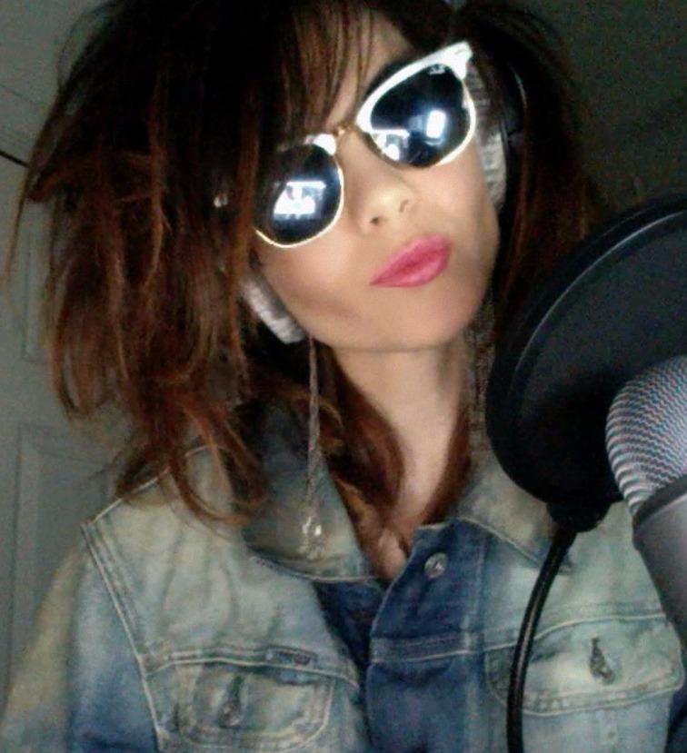 Beyerdynamic DT 770 Pro 250 ohm Closed-back Studio Mixing Headphones Customer Review Beyerdynamic DT 770 Pro 250 ohm Closed-back Studio Mixing Headphones - Customer Photo 2