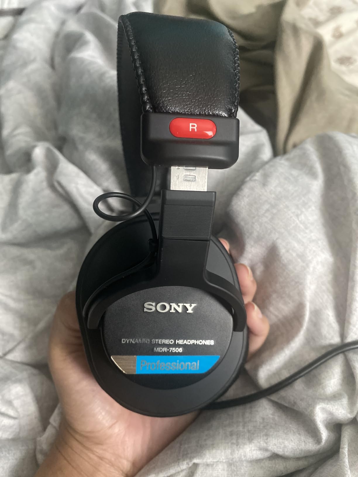 Sony MDR7506 Professional Large Diaphragm Headphone Customer Review Sony MDR7506 Professional Large Diaphragm Headphone - Customer Photo 2