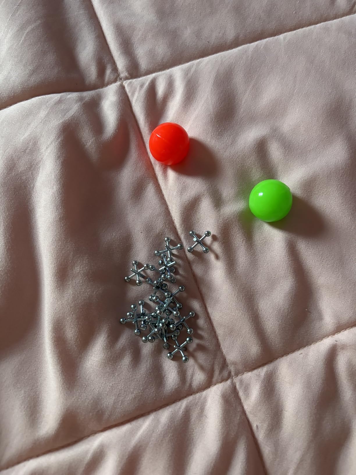 JA-RU Vintage Metal Jacks Game Set/Two Bouncy Balls.(1 Pack) Mini Jax Toy. Classic Family Retro Classics. Bulk Party Favors, Stocking Stuffers. 950-1B Customer Review JA-RU Vintage Metal Jacks Game Set/Two Bouncy Balls.(1 Pack) Mini Jax Toy. Classic Family Retro Classics. Bulk Party Favors, Stocking Stuffers. 950-1B - Customer Photo 2