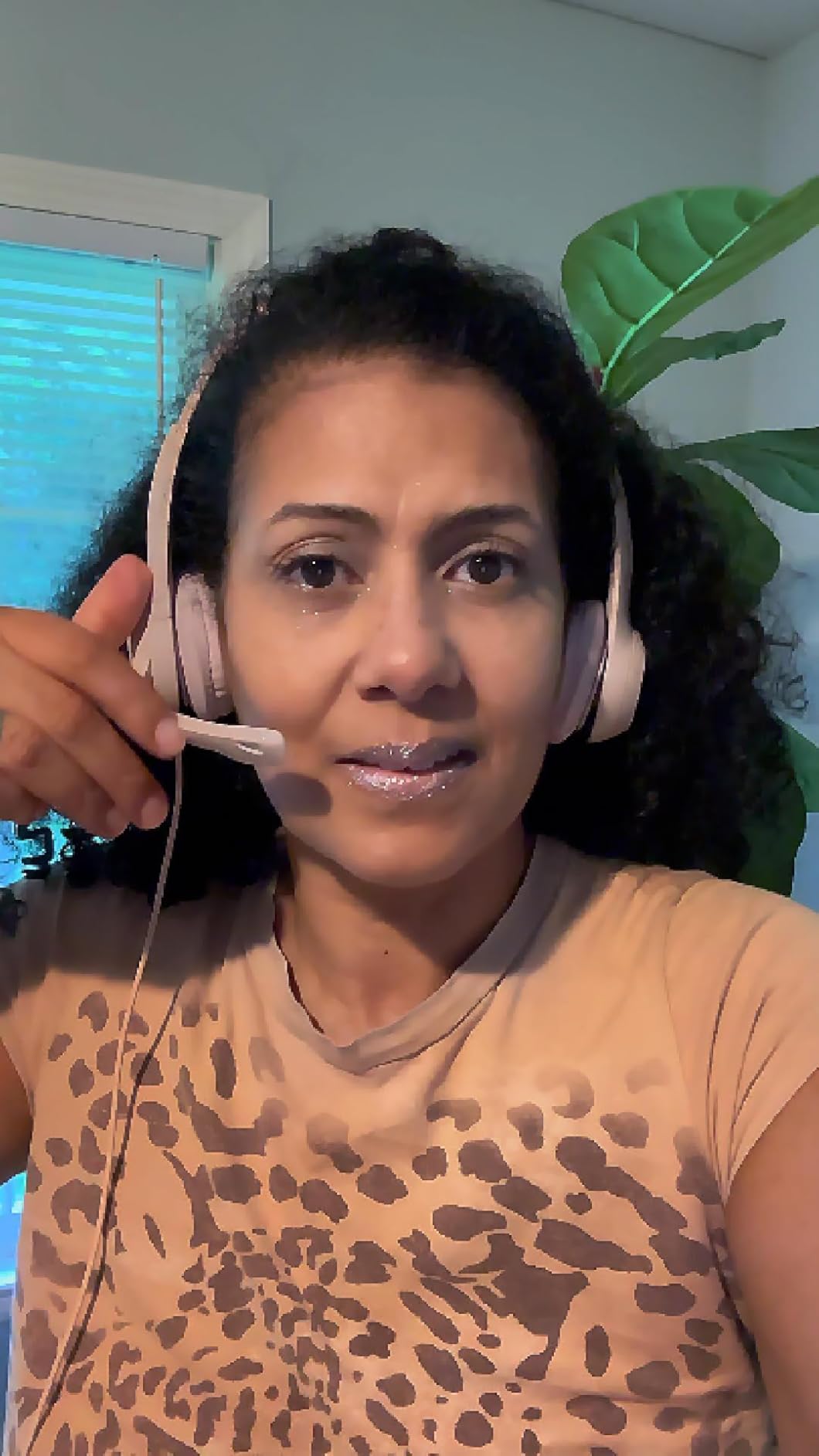 Logitech H390 Wired Headphones with Mic, USB Headset with Microphone for PC, Noise Cancelling Microphone for Video Meetings, Music, Gaming - Black - Customer Photo 1