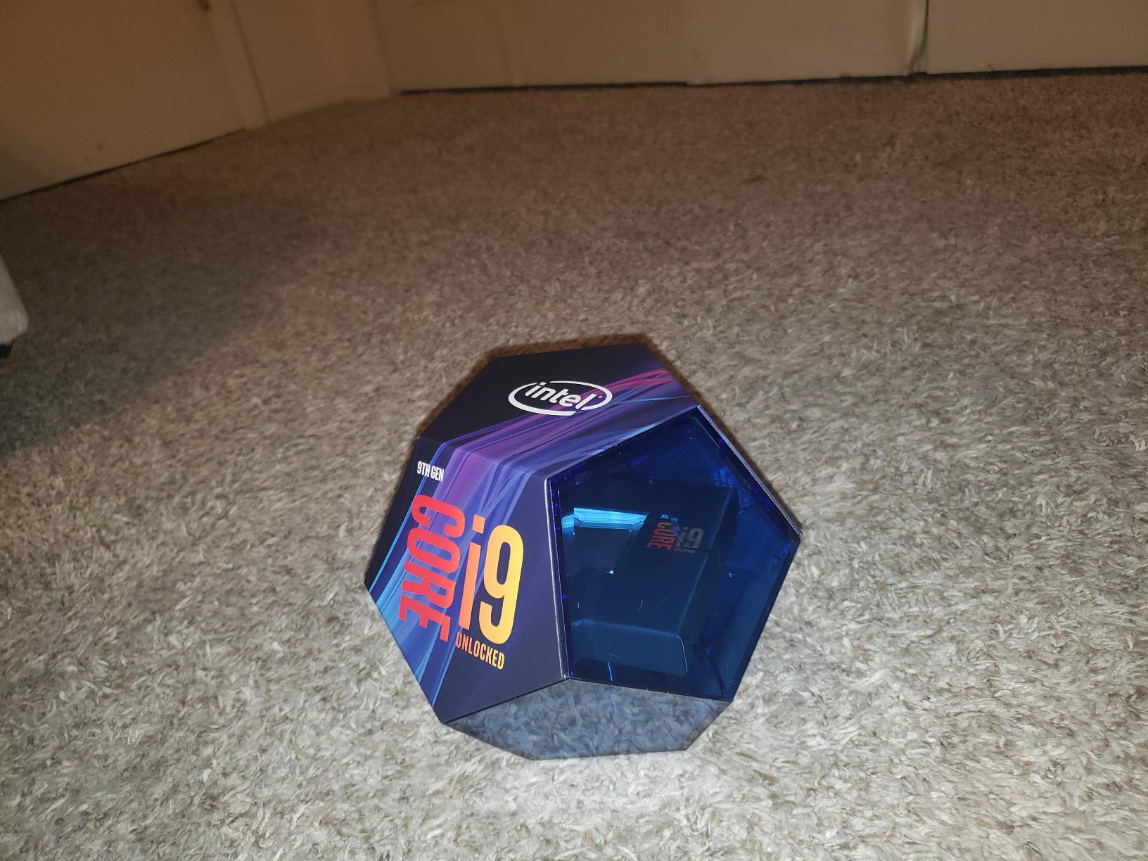 Intel Core i9-9900K Desktop Processor 8 Cores up to 5.0 GHz Turbo Unlocked LGA1151 300 Series 95W - Customer Photo 2