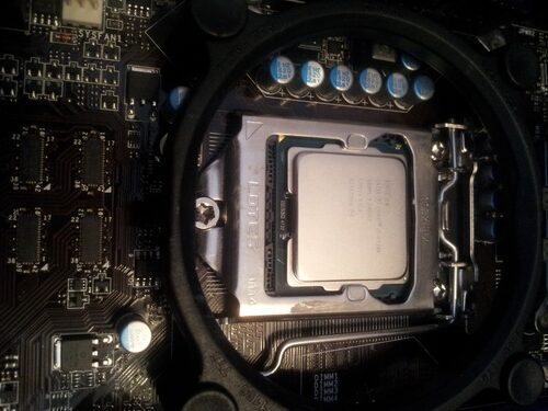 Intel Core i7-3770K Quad-Core Processor 3.5 GHz 8 MB Cache LGA 1155 - BX80637I73770K - Customer Photo 2