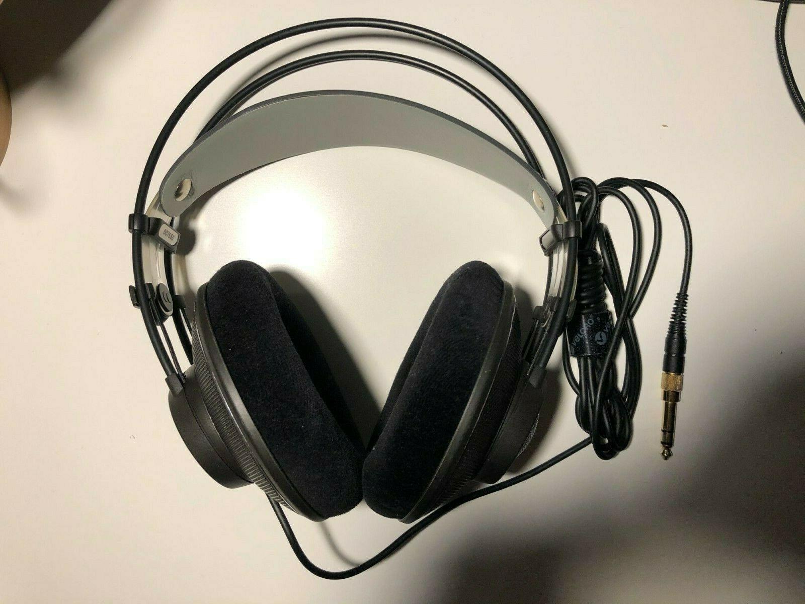 AKG Pro Audio K612 PRO Over-Ear, Open-Back, 120 Ohm, Premium Reference Studio Headphones. Wired for professional recording, monitoring, hi-fi listening. Light weight, maximum comfort. Black. - Customer Photo 2