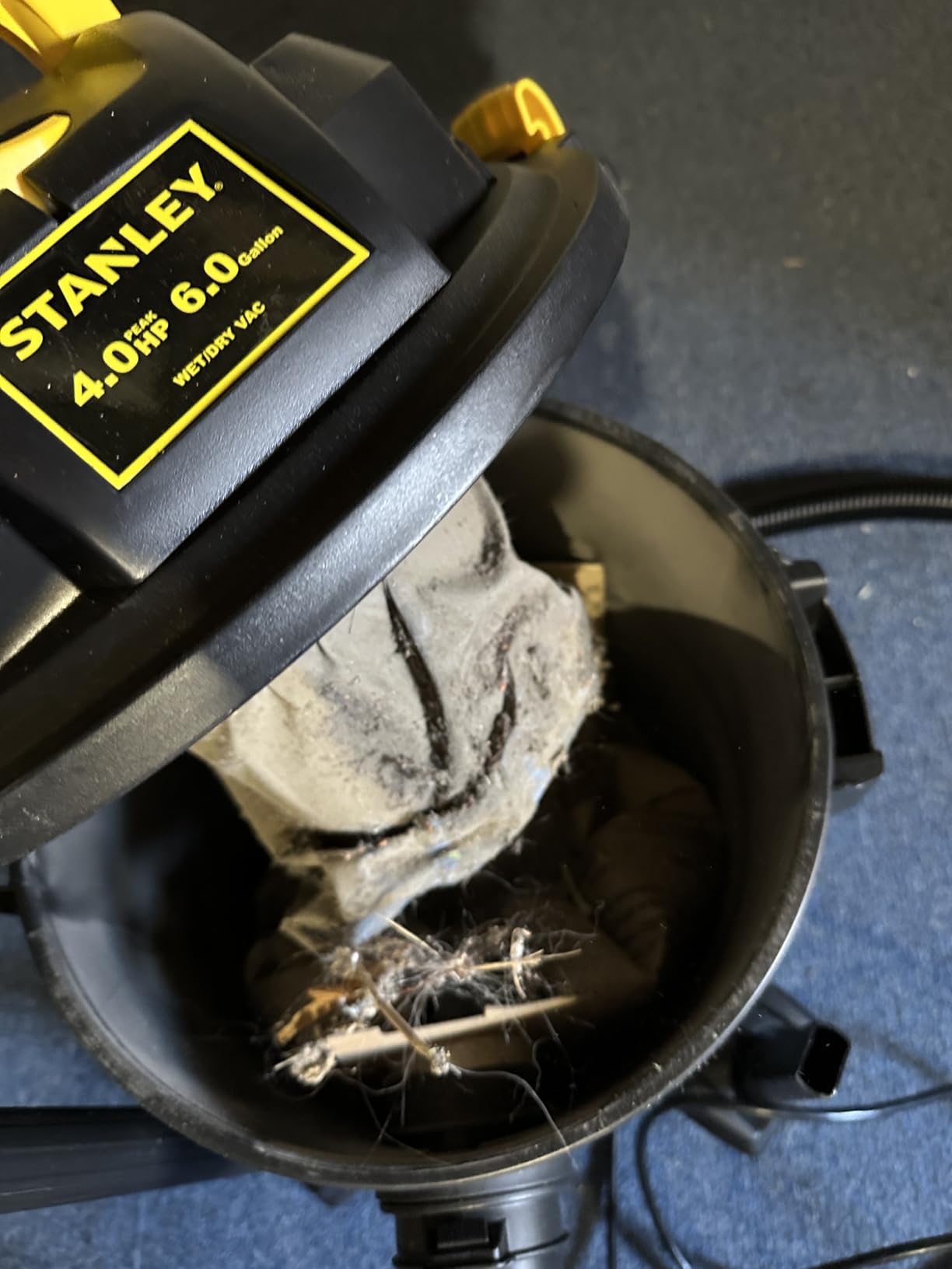 Stanley - SL18116P Wet/Dry Vacuum, 6 Gallon, 4 Horsepower Black - Customer Photo 1