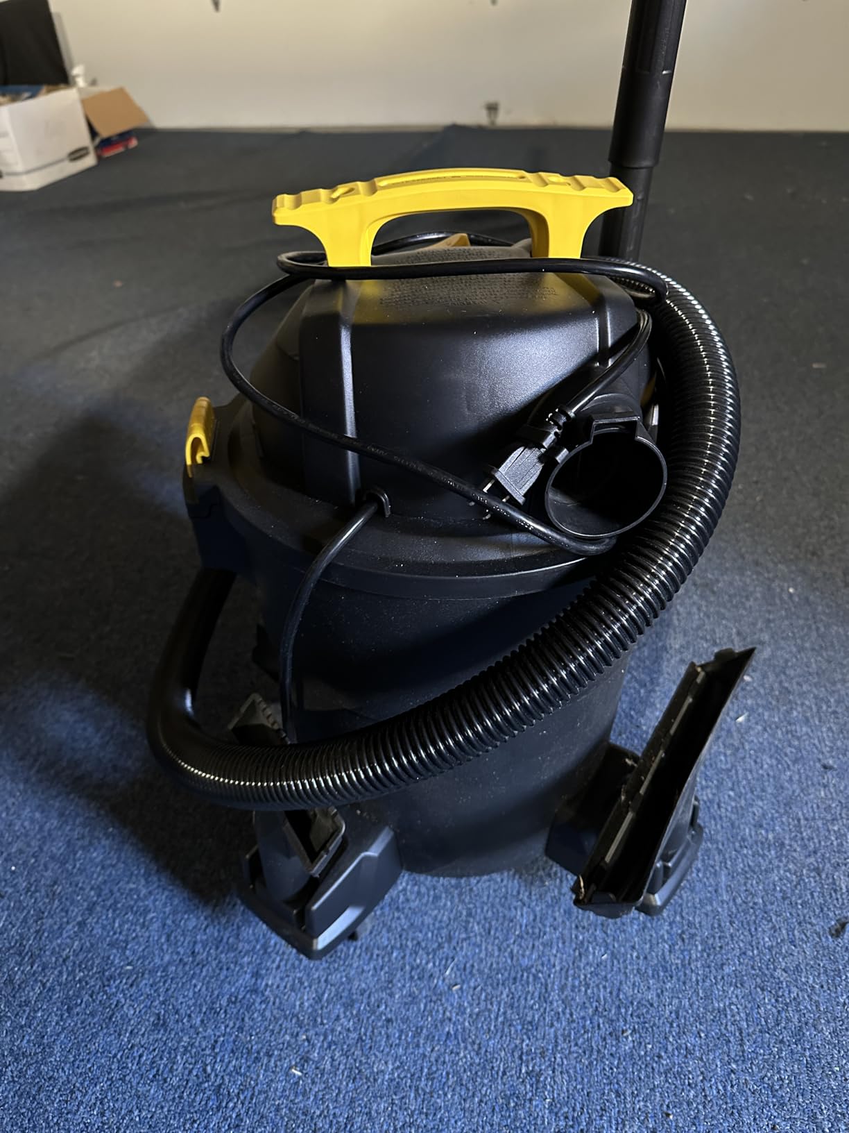 Stanley - SL18116P Wet/Dry Vacuum, 6 Gallon, 4 Horsepower Black - Customer Photo 1