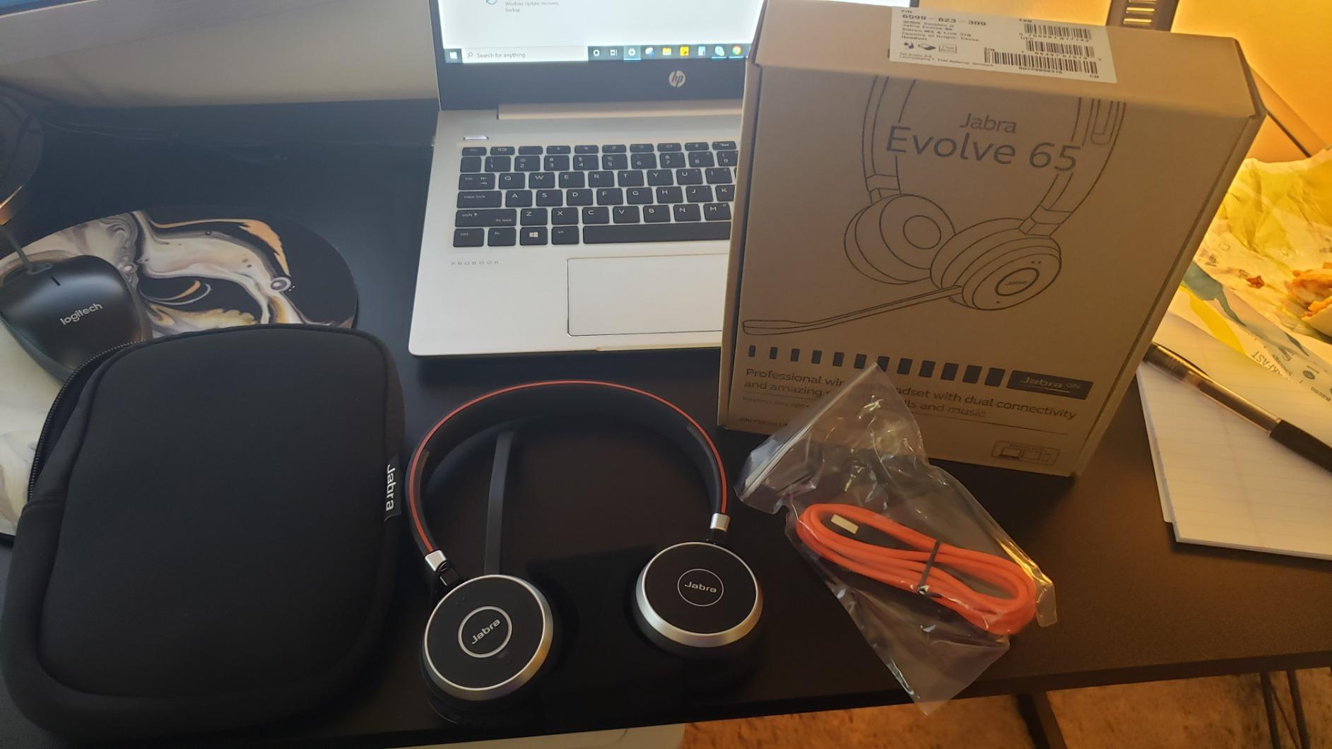 Jabra Evolve 65 MS Wireless Headset, Stereo – Includes Link 370 USB Adapter – Bluetooth Headset with Industry-Leading Wireless Performance, Advanced Noise-Cancelling Microphone, All Day Battery - Customer Photo 1