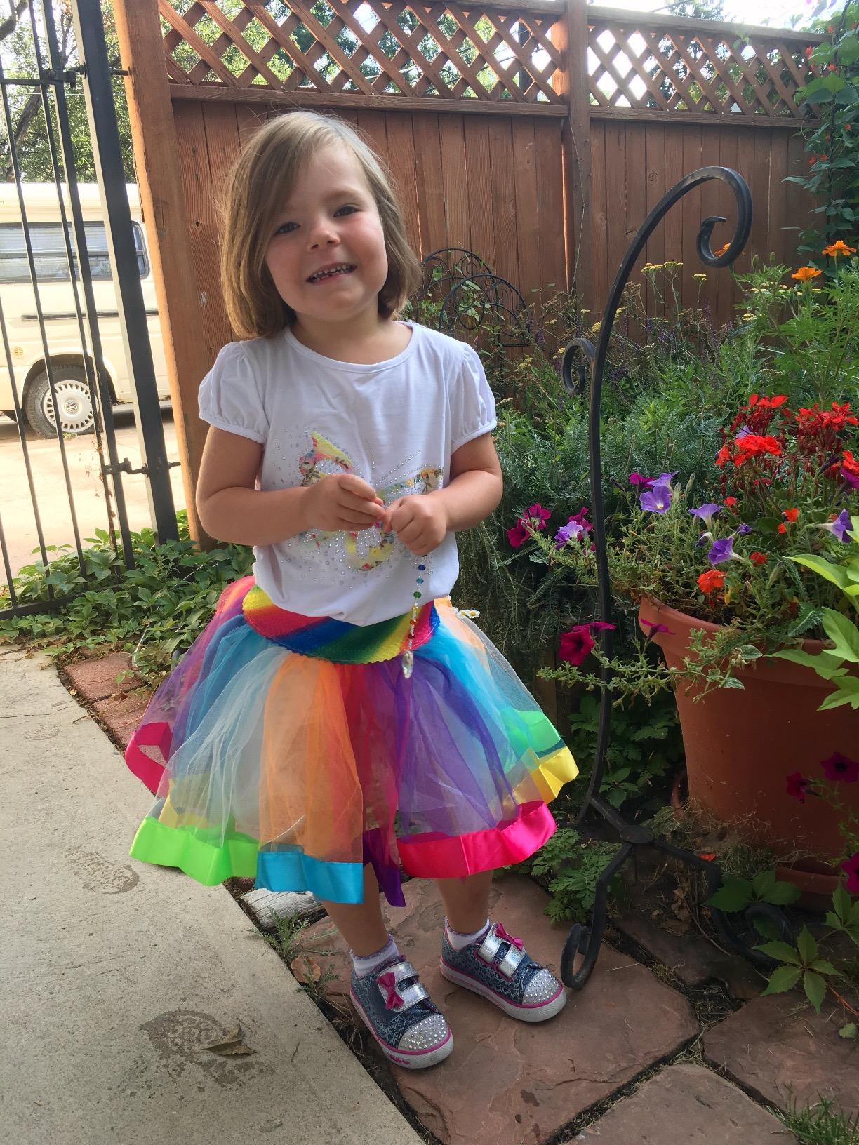 Classic Chutes And Ladders with 1970's Artwork by Winning Moves Games USA for Children Ages 3 and Up, Preschool Games for 2-4 players (1195) Customer Review Classic Chutes And Ladders with 1970's Artwork by Winning Moves Games USA for Children Ages 3 and Up, Preschool Games for 2-4 players (1195) - Customer Photo 2