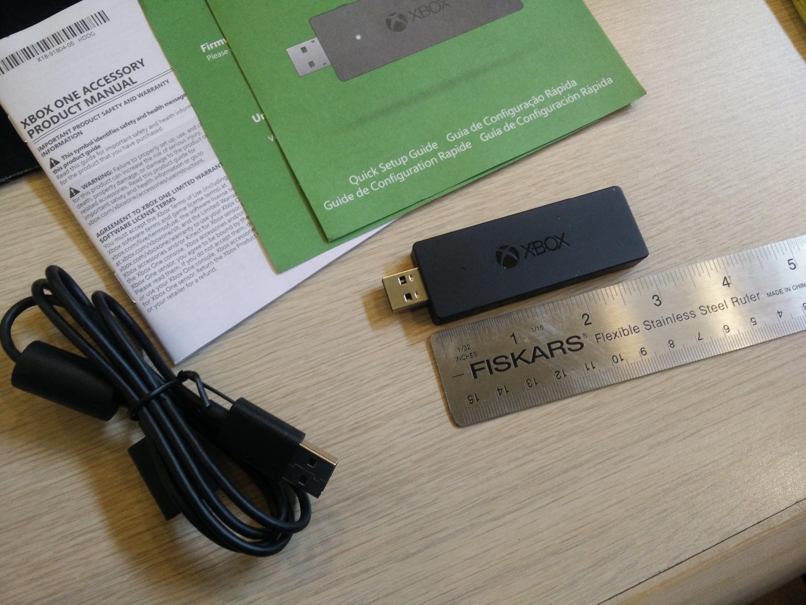 Microsoft Xbox Wireless Adapter for Windows 10 customer photo 1