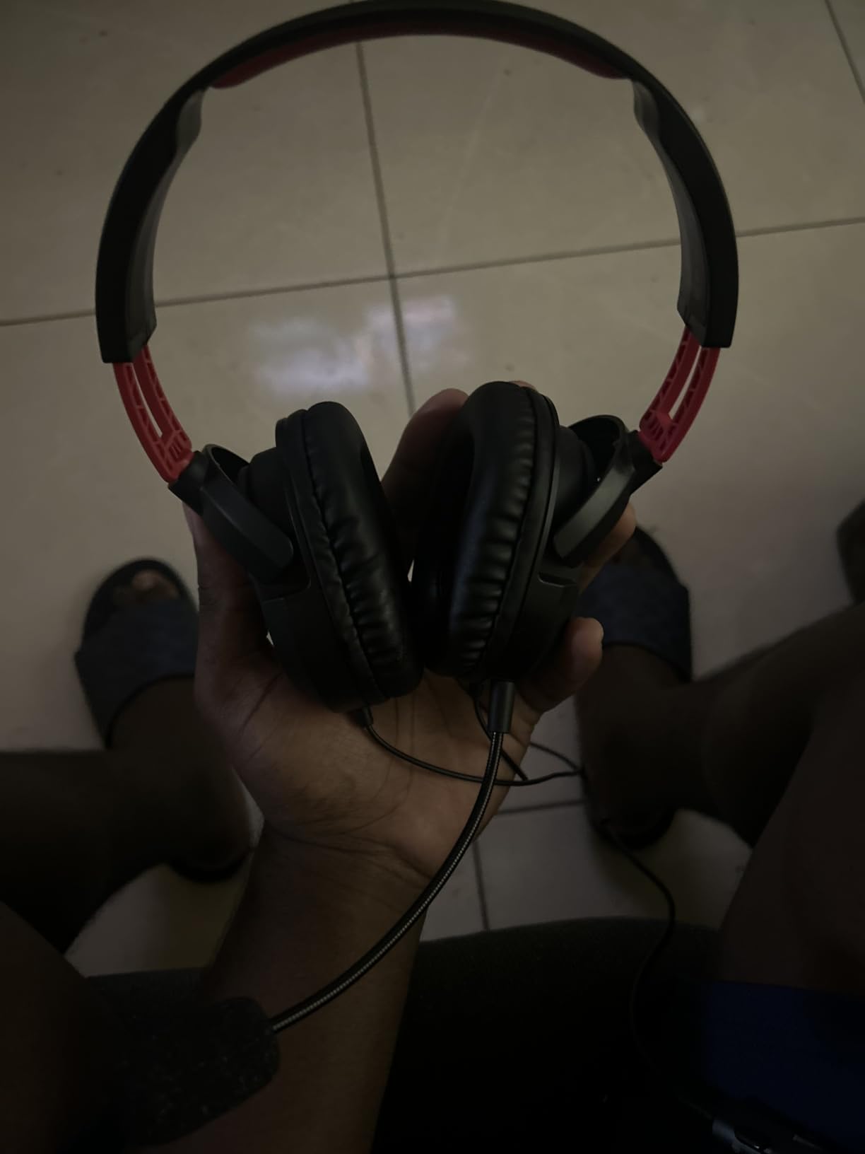 Turtle Beach Recon 50 Wired Gaming Headset - PC, Mac, PS4, PS5, Xbox Series X|S & Xbox One, & Mobile/Tablet with 3.5mm Removable Mic, 40mm Speakers, & In-line Controls – Black - Customer Photo 3