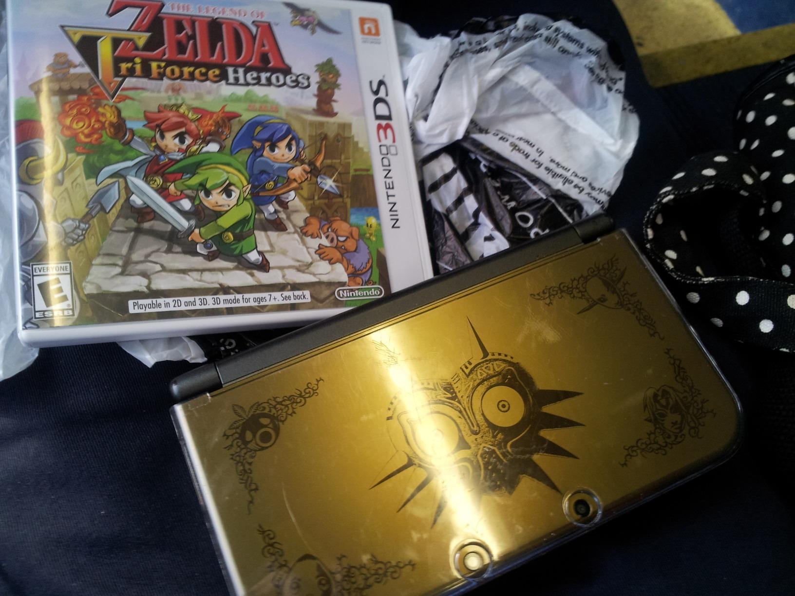 The Legend of Zelda: TriForce Heroes - 3DS Customer Review The Legend of Zelda: TriForce Heroes - 3DS - Customer Photo 2