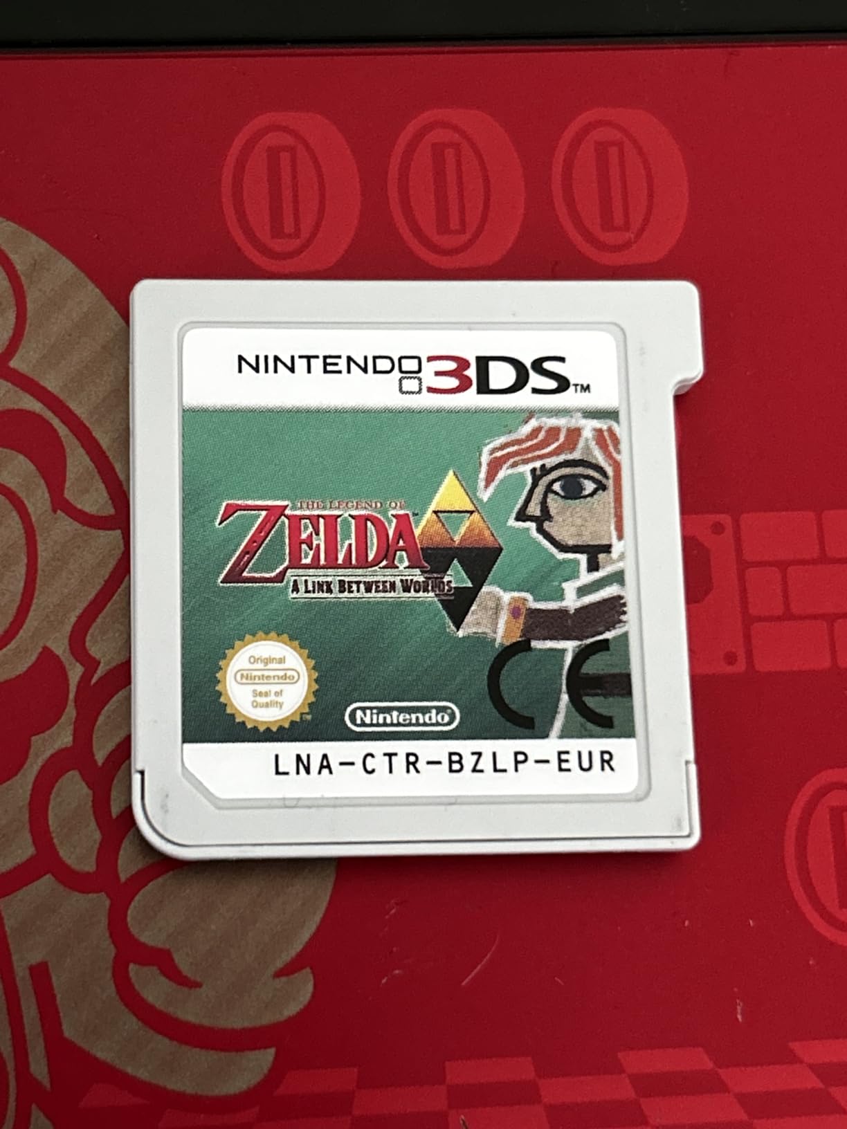 Nintendo Selects - Legend of Zelda: A Link Between Worlds (Nintendo 3DS) Customer Review Nintendo Selects - Legend of Zelda: A Link Between Worlds (Nintendo 3DS) - Customer Photo 2