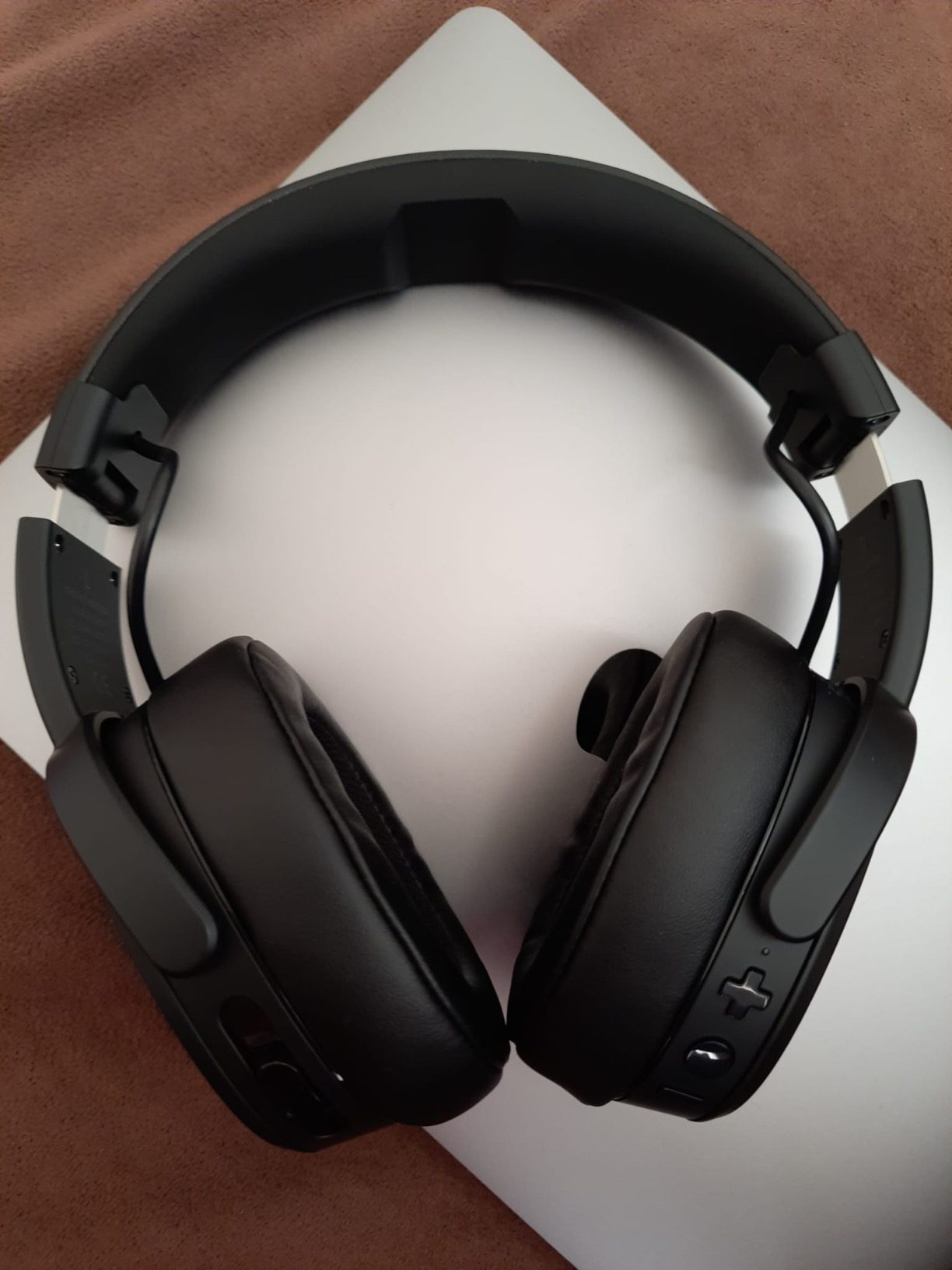 Skullcandy Crusher Wireless Bluetooth Headphones with Multi-Sensory Bass, Noise Isolating Over-Ear Fit, Up to 40 Hours Battery, Microphone for iPhone Android with Travel Bag - Black - Customer Photo 2