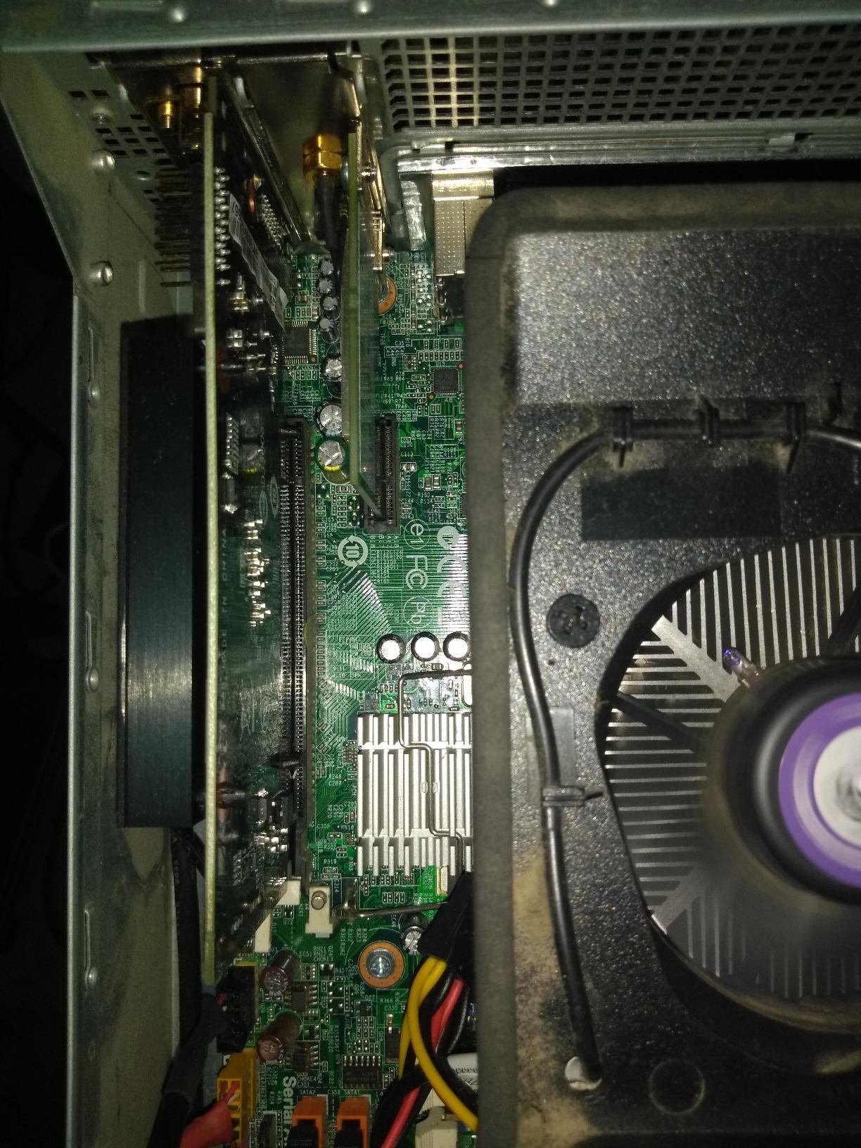 GIGABYTE 2GB RAM DDR3 SDRAM Video Graphics Cards GV-N710D3-2GL REV2.0 Customer Review GIGABYTE 2GB RAM DDR3 SDRAM Video Graphics Cards GV-N710D3-2GL REV2.0 - Customer Photo 4