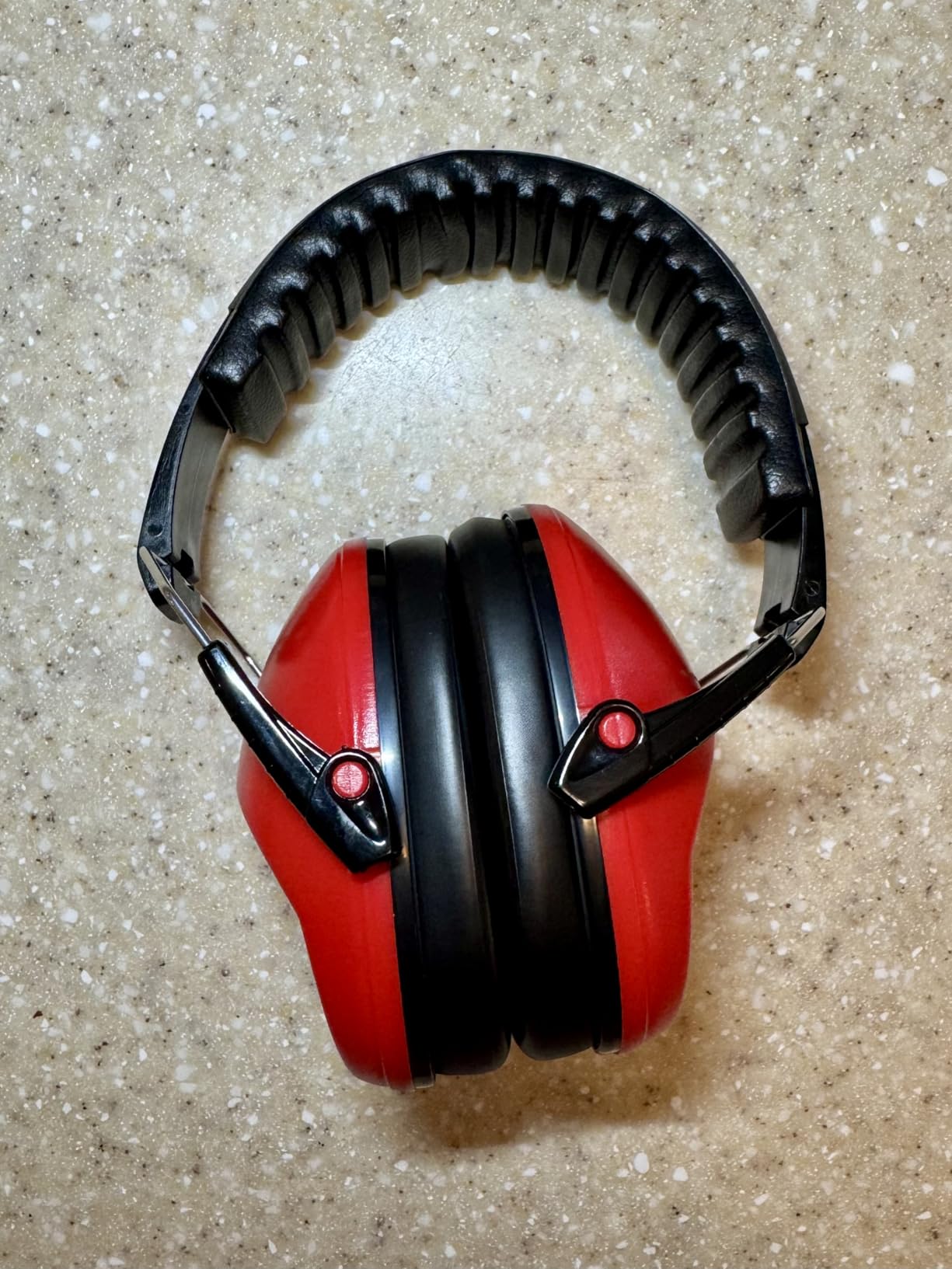 Dr.meter Ear Muffs for Noise Reduction: 27.4SNR Noise Cancelling Headphones for Kids Adults, EM100 Adjustable Hearing Protection Customer Review Dr.meter Ear Muffs for Noise Reduction: 27.4SNR Noise Cancelling Headphones for Kids Adults, EM100 Adjustable Hearing Protection - Customer Photo 2