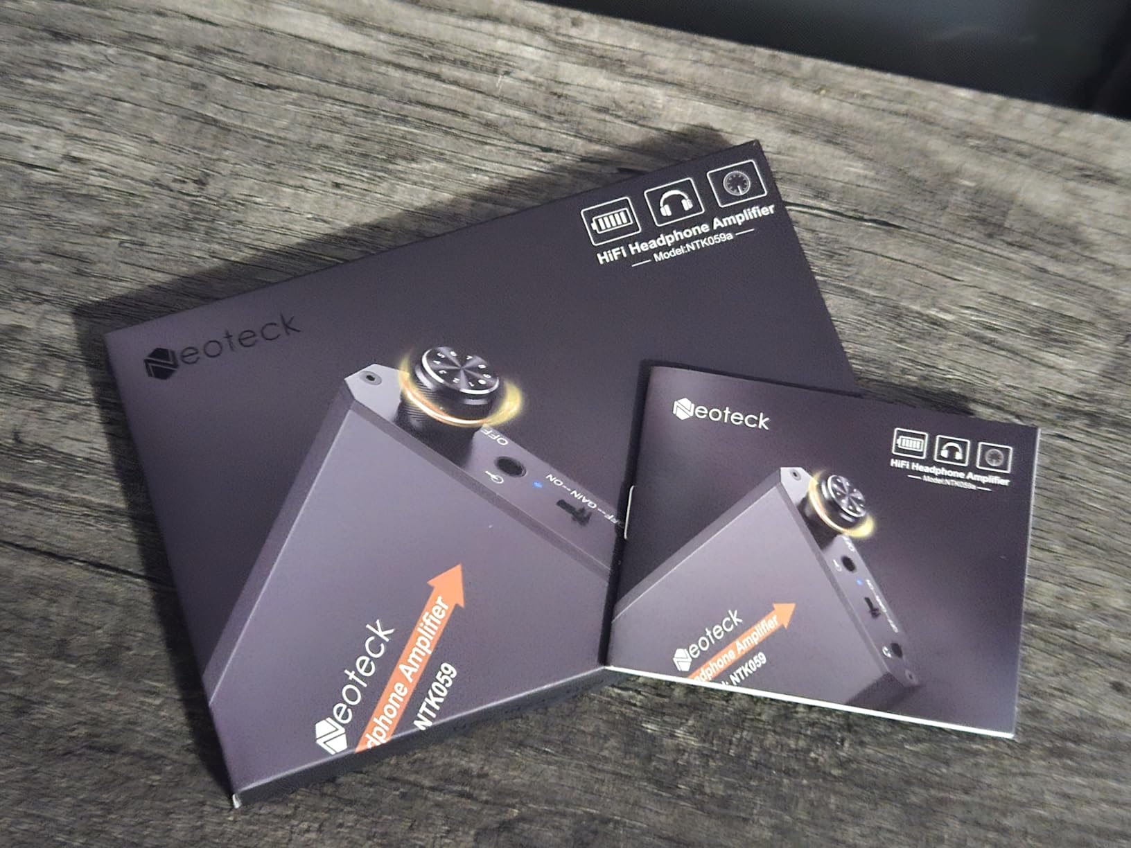 Neoteck Portable 3.5mm Headphone Amplifier Two-Stage Gain Switch, 16-300 Ohm, Aluminum Matte Surface - Customer Photo 1