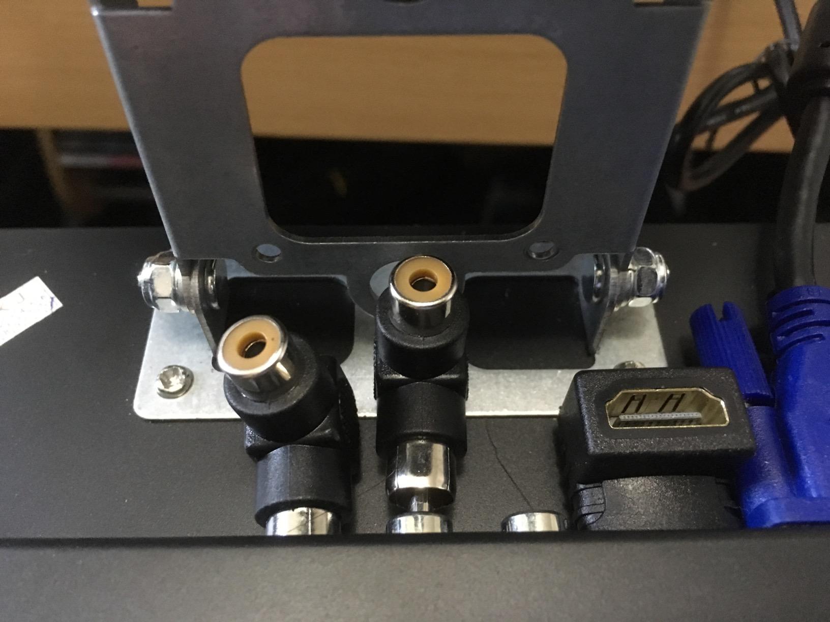 Eyoyo 12 Inch HDMI Monitor with BNC VGA AV HDMI Input 800x600 Portable 4:3 TFT LCD Mini HD Color Screen with Built-in Speaker - Customer Photo 1