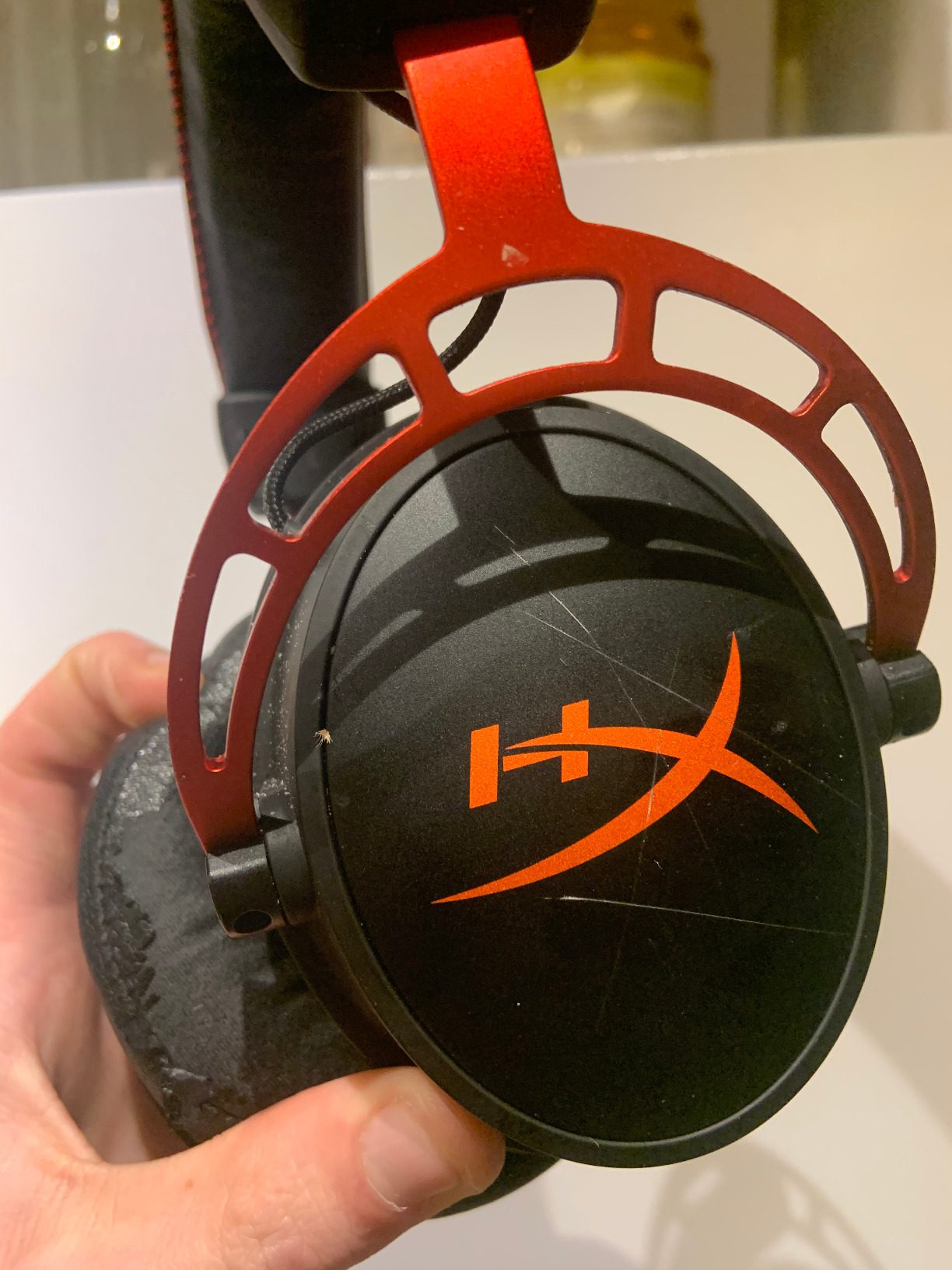 HyperX Cloud Alpha - Gaming Headset, Dual Chamber Drivers, Legendary Comfort, Aluminum Frame, Detachable Microphone, Works on PC, PS4, PS5, Xbox One/ Series X|S, Nintendo Switch and Mobile – Red Customer Review HyperX Cloud Alpha - Gaming Headset, Dual Chamber Drivers, Legendary Comfort, Aluminum Frame, Detachable Microphone, Works on PC, PS4, PS5, Xbox One/ Series X|S, Nintendo Switch and Mobile – Red - Customer Photo 2