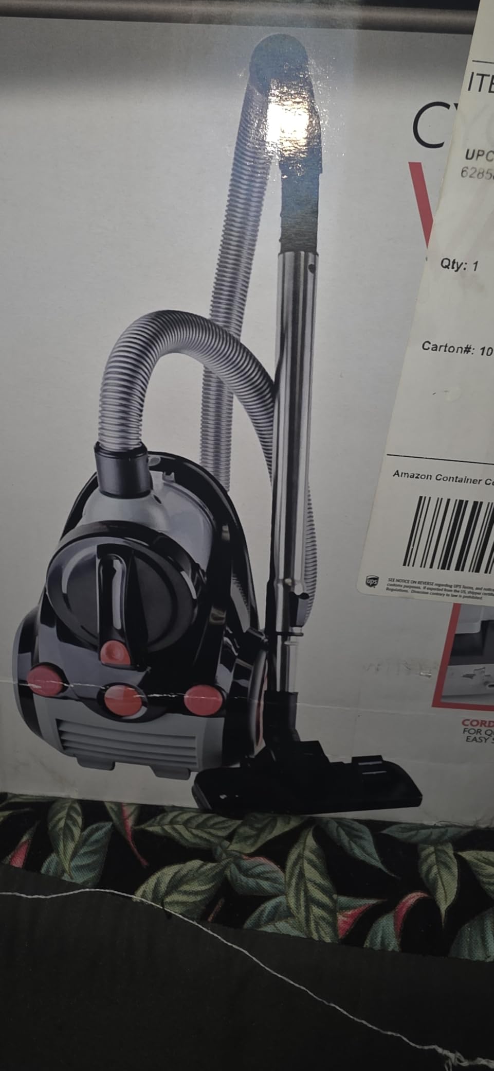 OVENTE Bagless Canister Vacuum Cleaner with 3L Dust Cup, Powerful Suction, Telescoping Wand, Retractable Cord and Accessories, 1400W Lightweight Cleaning Machine for Carpet & Hard Floor, Black ST2620B - Customer Photo 1