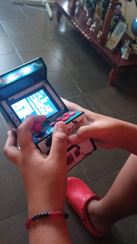 Mini Arcade Machine, Retro Gaming Console, Handheld Game Console with 156 Classic 16-Bit Video Games, 2.8 Inch Color Display, Rechargeable Battery, Support for TV Output, Birthday Present for Children - Customer Photo 1