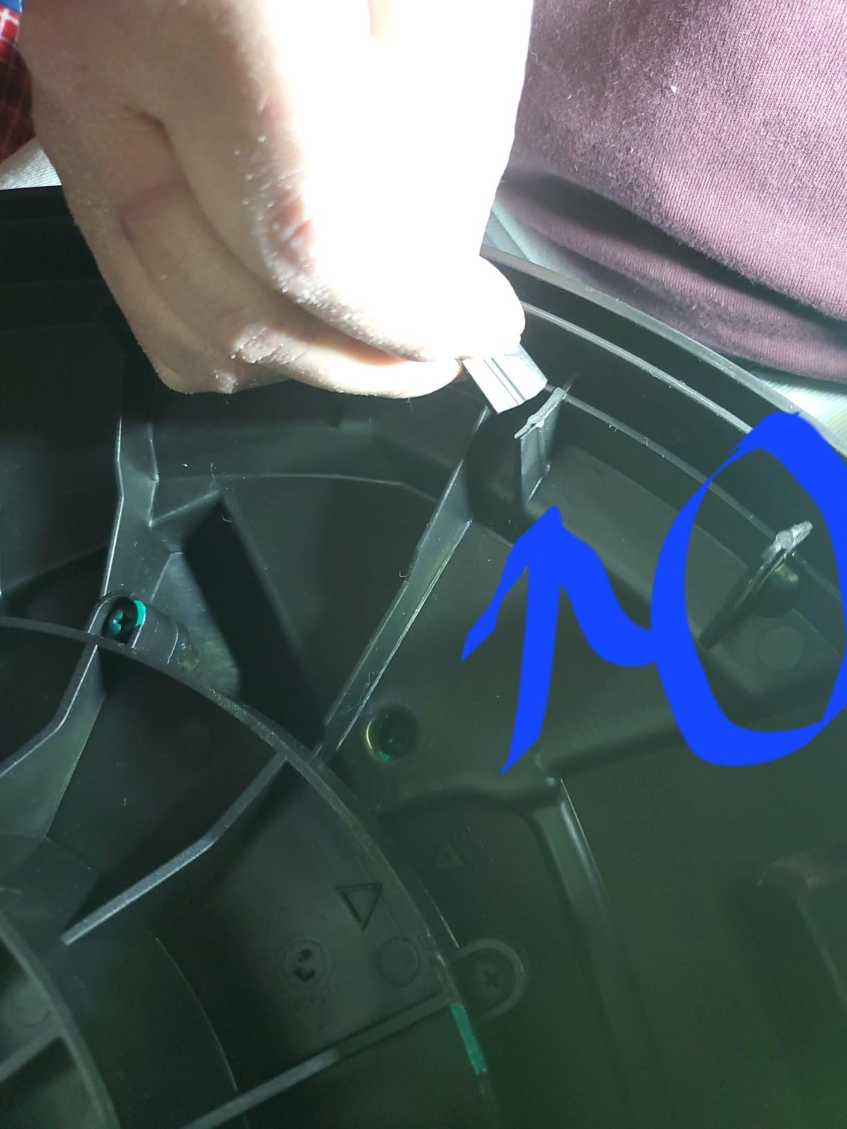 Craftsman CMXEVBE17595 16 Gallon 6.5 Peak HP Wet/Dry Vac, Heavy-Duty Shop Vacuum with Attachments - Customer Photo 2