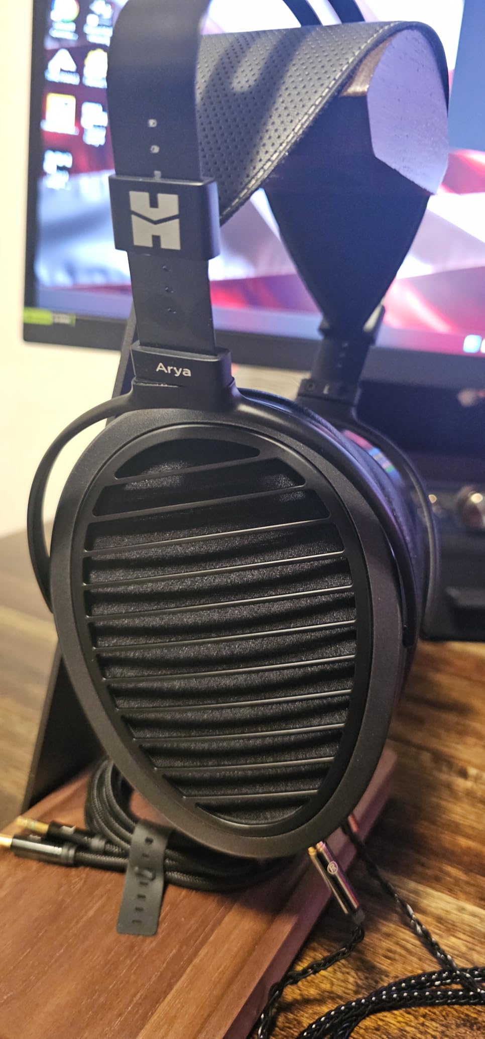 HIFIMAN Arya Stealth Magnet Version Full-Size Over-Ear Planar Magnetic Headphone for Audiophiles/Studio customer photo 2