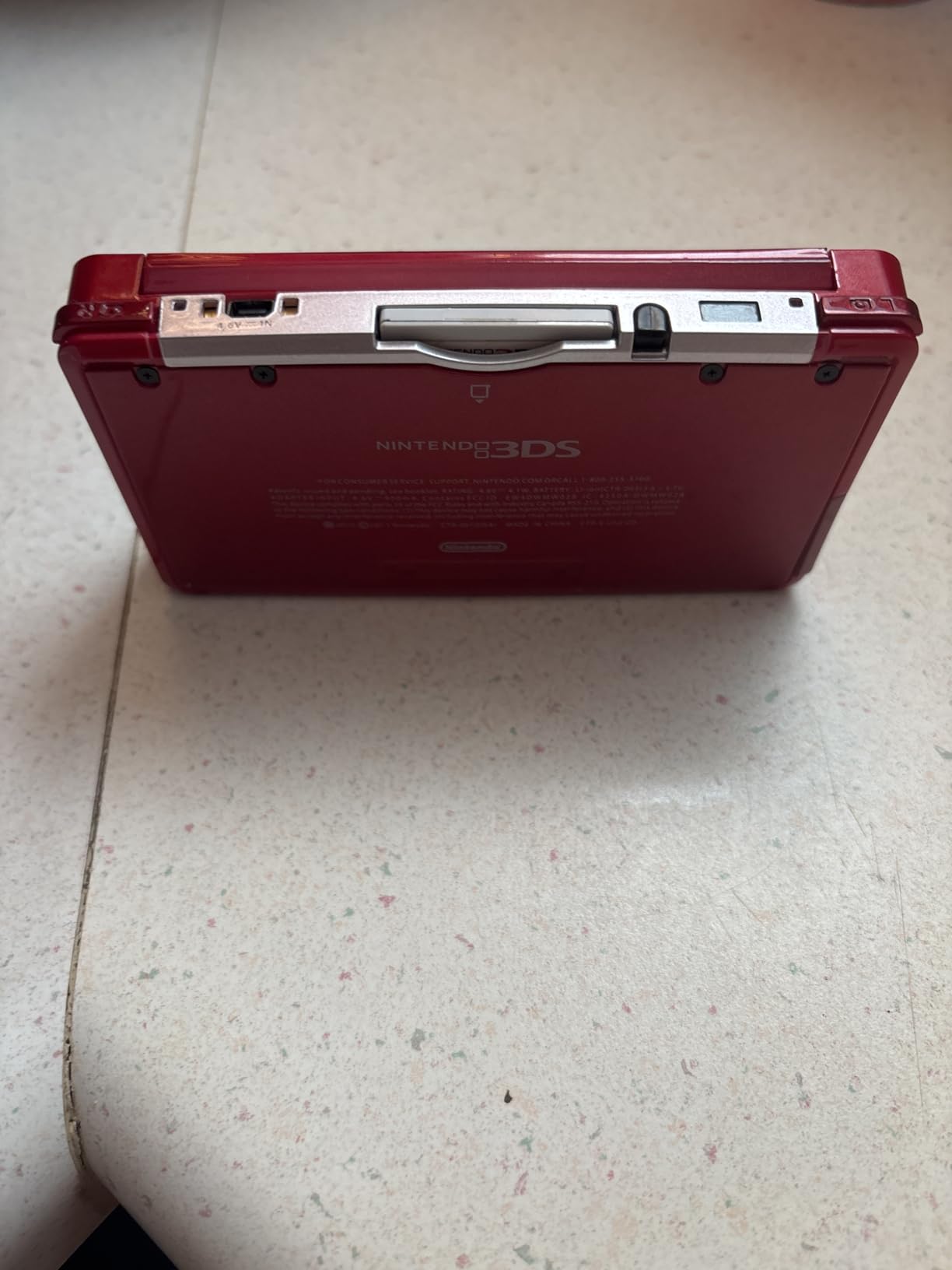 Nintendo 3DS - Flame Red (Renewed) - Customer Photo 2