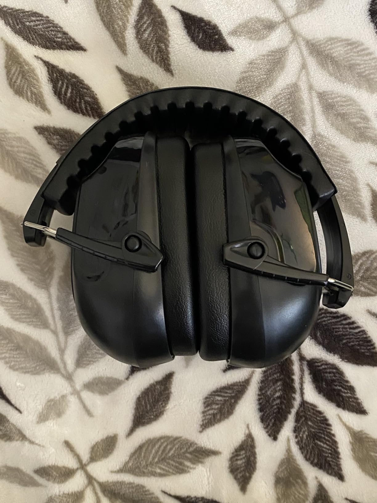 ProCase Noise Reduction Ear Muffs, Sound Proof Ear Protection, NRR 28dB Noise Cancelling Headphones for Adults Kids Autism Customer Review ProCase Noise Reduction Ear Muffs, Sound Proof Ear Protection, NRR 28dB Noise Cancelling Headphones for Adults Kids Autism - Customer Photo 2