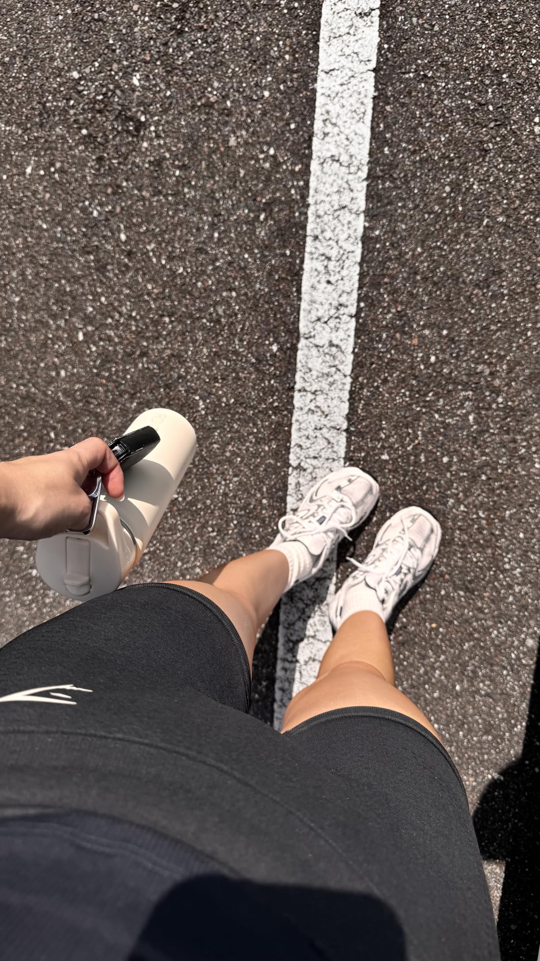 IRON °FLASK Camping & Hiking Hydration Flask with 3 Lids - Stainless Steel, Double Walled & Vacuum Insulated Water Bottle - Leak Proof & BPA Free (Midnight Black, Straw - 40 oz) - Customer Photo 4