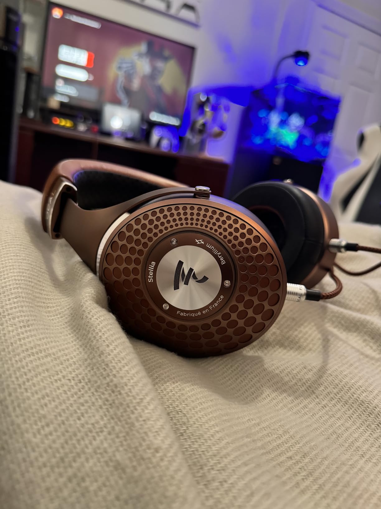 Focal Stellia High-Fidelity Closed-Back Circum-Aural Headphones - Customer Photo 1