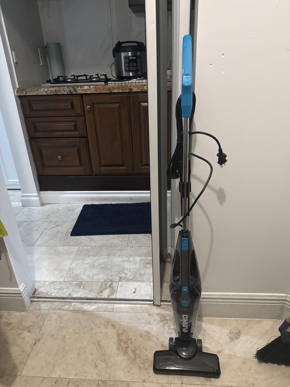 Eureka NES215A Blaze 3-in-1 Swivel Handheld & Stick Vacuum Cleaner, Blue - Customer Photo 1