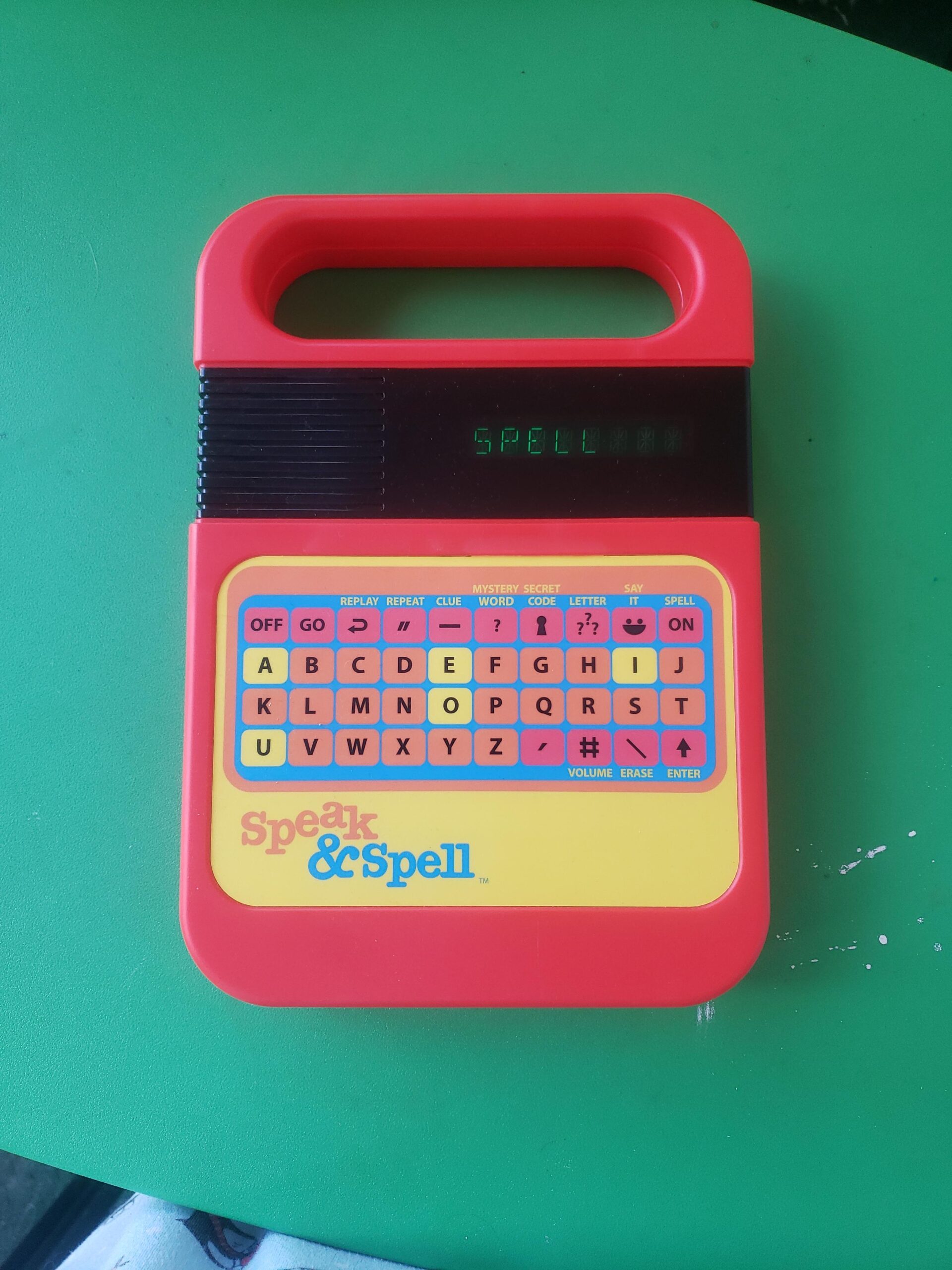 Speak & Spell Electronic Game - Educational Learning Toy, Spelling Games, 80s Retro Handheld Arcade, Autism Toys, Activity for Boys, Girls, Toddler, Ages 7+ Customer Review Speak & Spell Electronic Game - Educational Learning Toy, Spelling Games, 80s Retro Handheld Arcade, Autism Toys, Activity for Boys, Girls, Toddler, Ages 7+ - Customer Photo 1