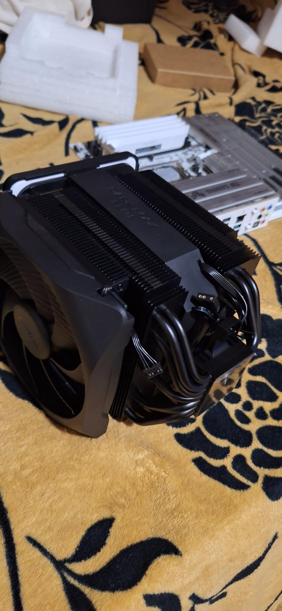 be quiet! Dark Rock Slim 180W TDP CPU Cooler with Silent Wings 3 120mm PWM Fan | Intel 1700 1200 2066 1150 1151 1155 2011 Square ILM | AMD4 AMD5 | Compact Construction | Black | BK024 Customer Review be quiet! Dark Rock Slim 180W TDP CPU Cooler with Silent Wings 3 120mm PWM Fan | Intel 1700 1200 2066 1150 1151 1155 2011 Square ILM | AMD4 AMD5 | Compact Construction | Black | BK024 - Customer Photo 1