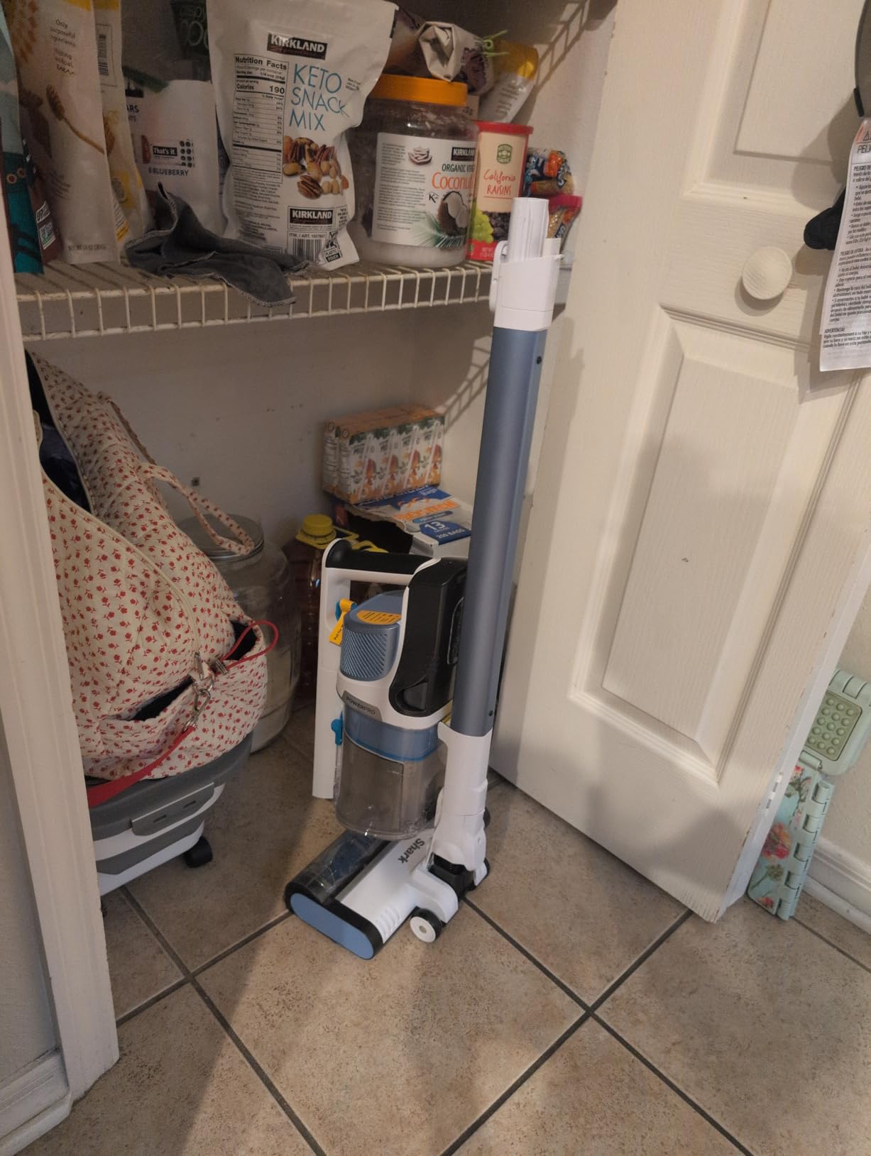 Shark Pet Cordless Vacuum Cleaner with LED Headlights, Removable Handheld Vacuum for Pet Hair, Crevice Tool & Pet Multi-Tool Included, 40min Runtime, For Carpet & Hard Floors, Grey, IX141 - Customer Photo 1