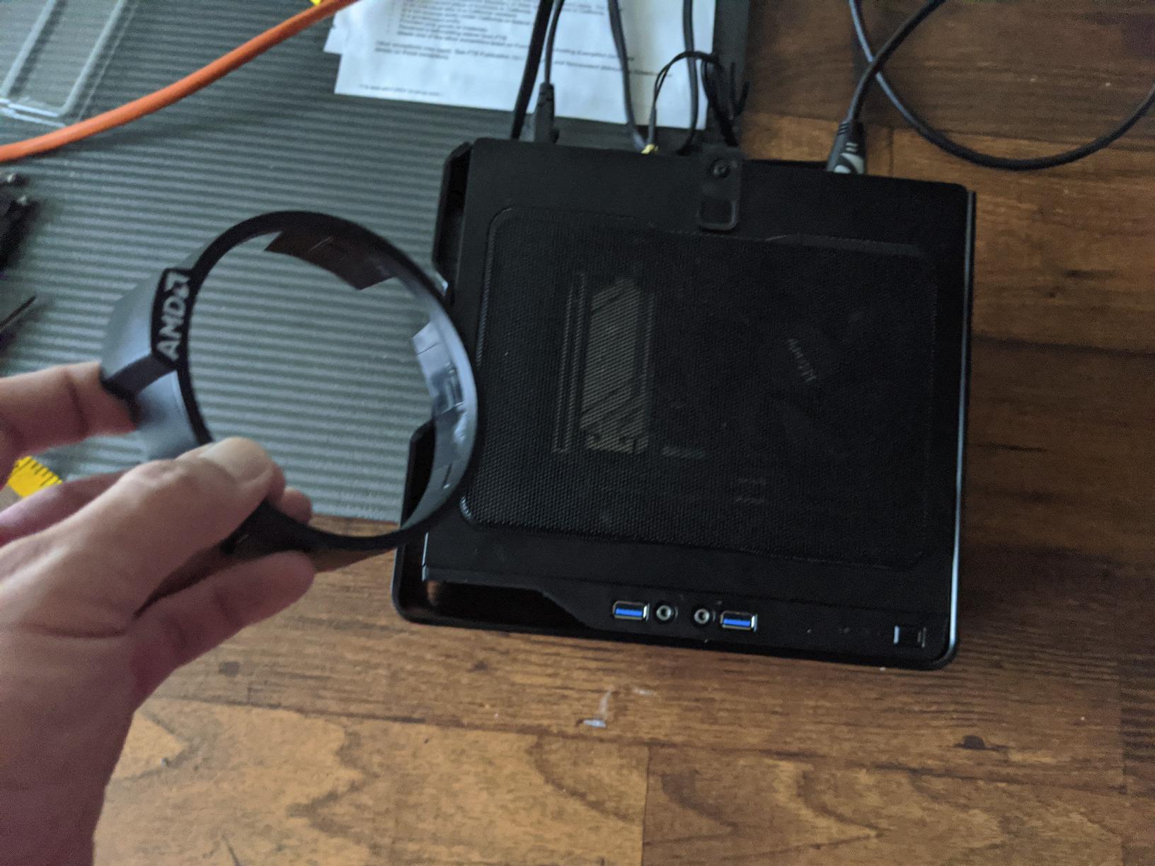 AMD Ryzen 3 3200G 4-core unlocked desktop processor with Radeon Graphics - Customer Photo 4