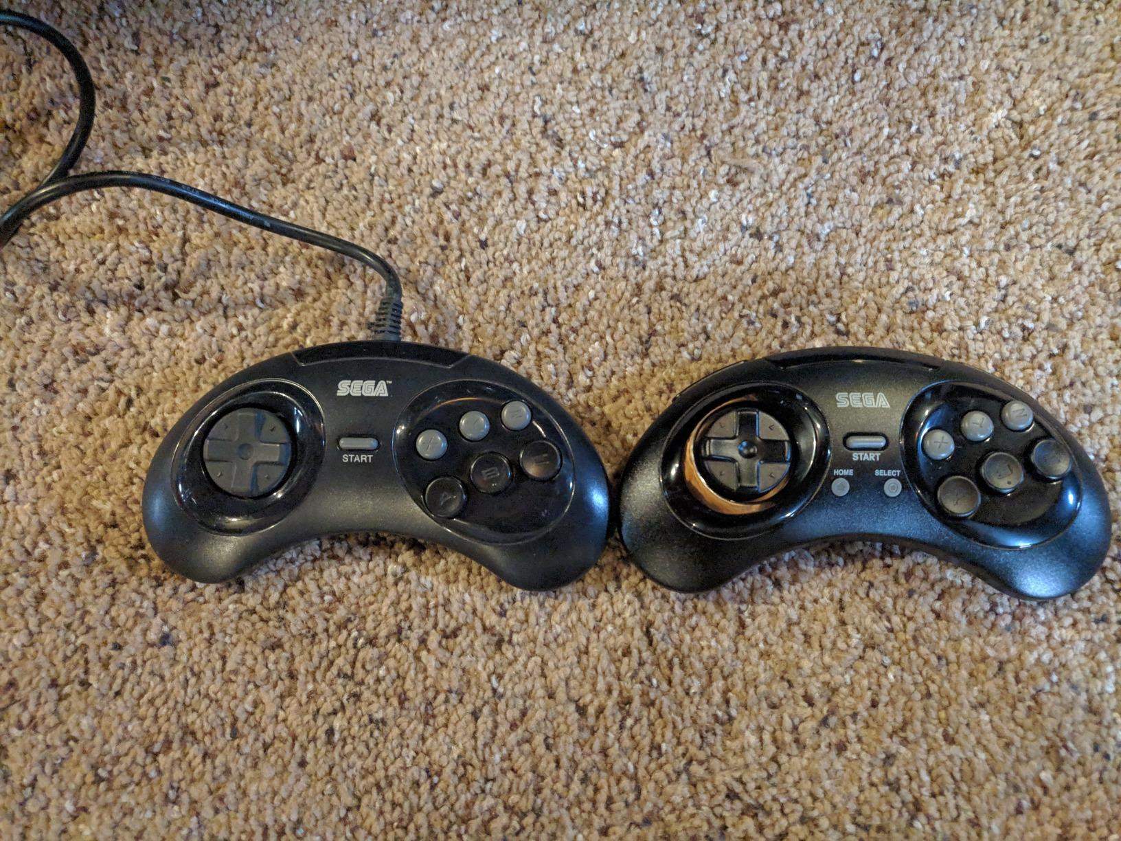 Retro-Bit Sega Genesis 2.4 GHz Wireless Controller 8-Button Arcade Pad for Sega Genesis Original/Mini, Nintendo Switch, PC, Mac – Includes 2 Receivers & Storage Case - Black - Customer Photo 1