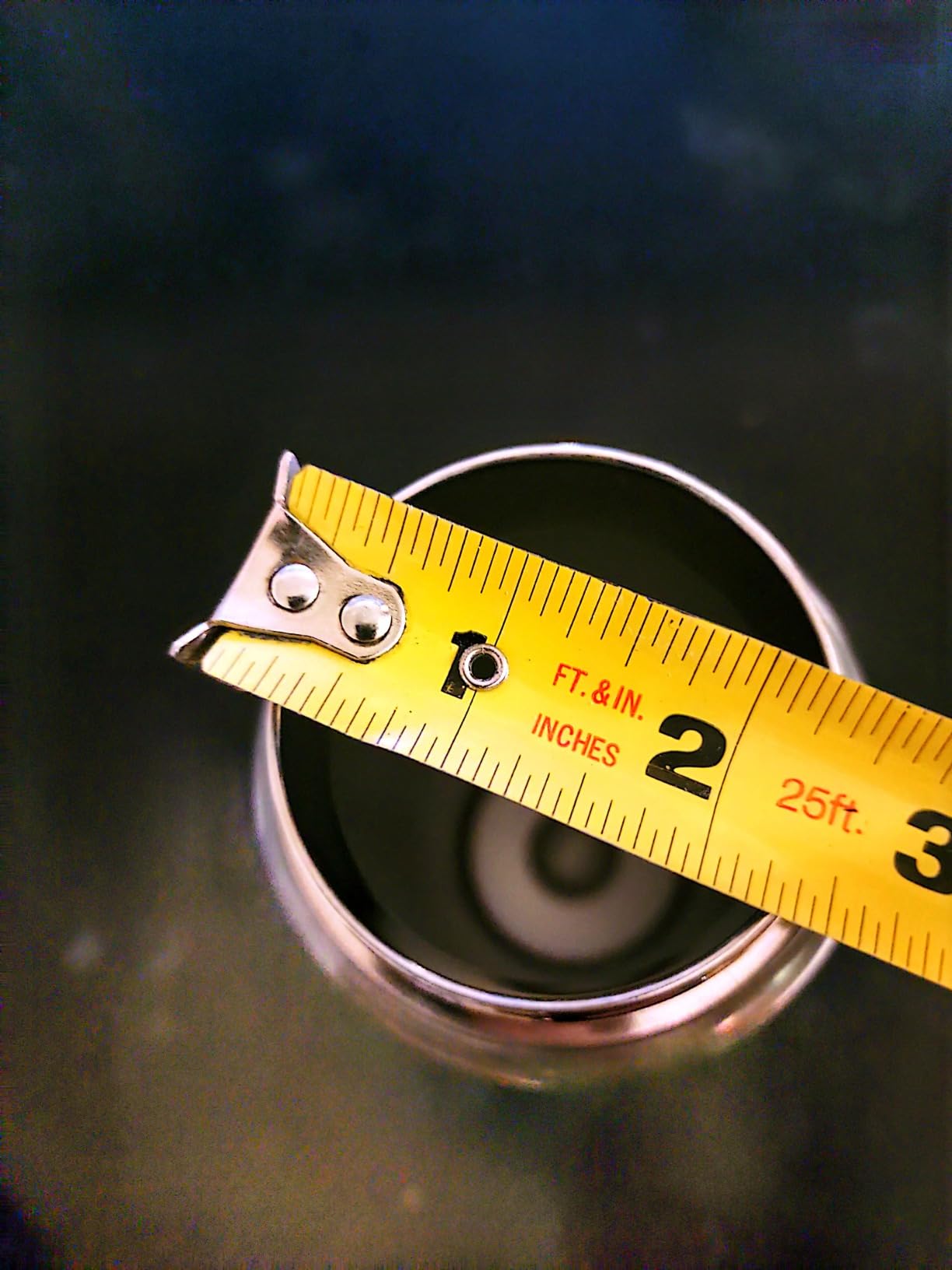 Amazon Basics Large Stainless Steel Insulated Water Bottle, Spout Lid, 30.1 ounces, Gray - Customer Photo 3