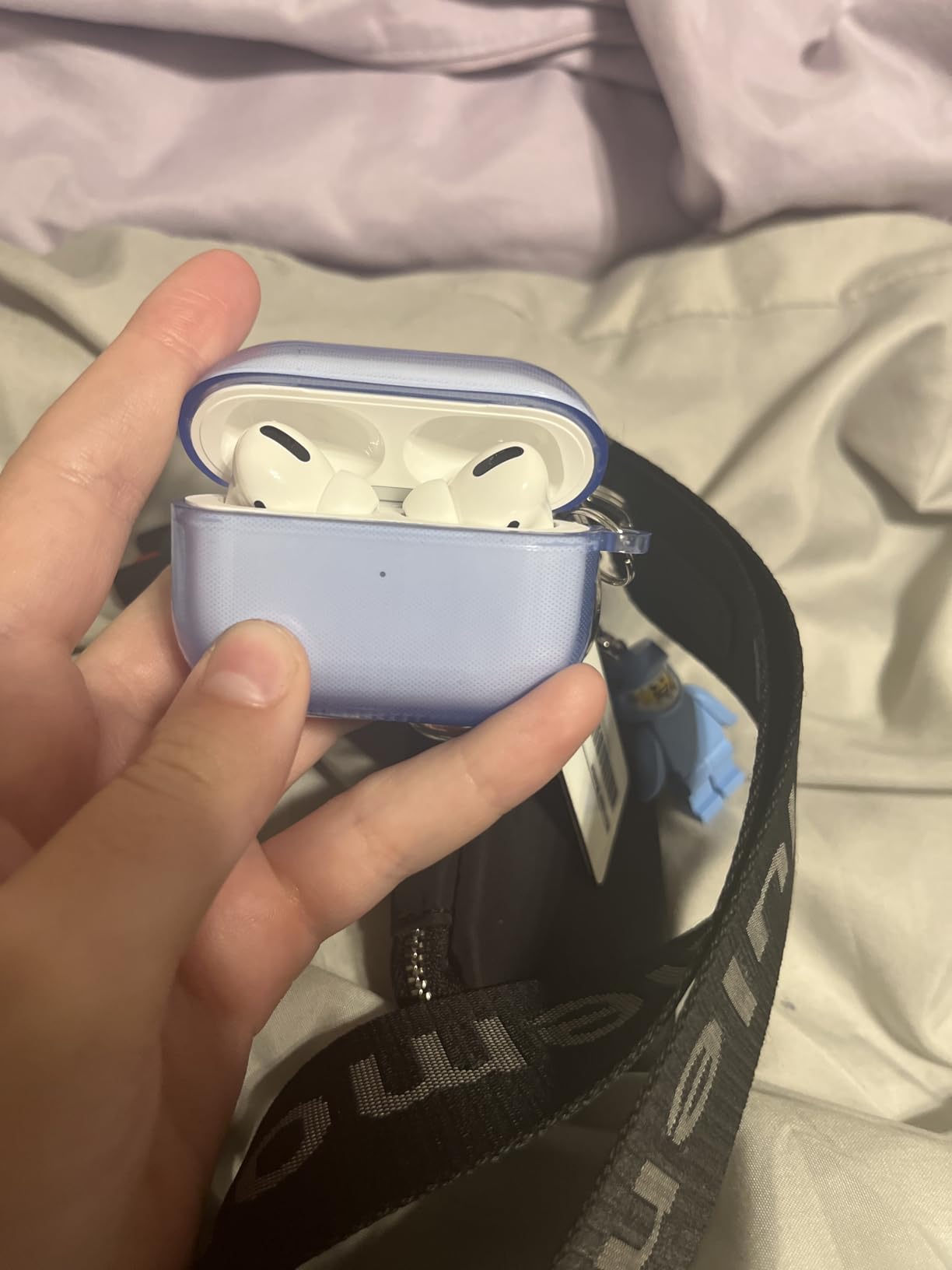 Apple AirPods Pro - 1st Gen (Renewed) - Customer Photo 4