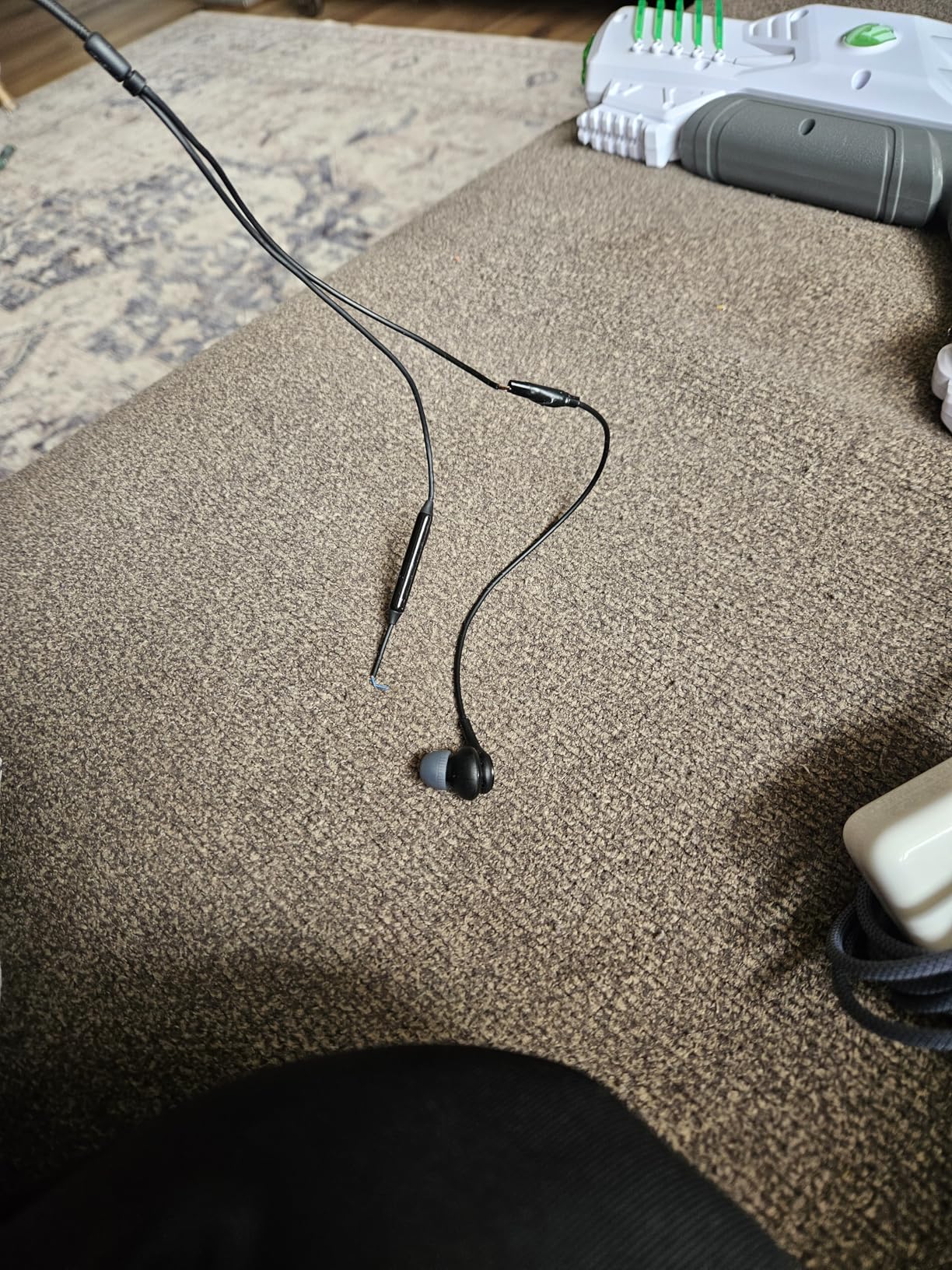 SAMSUNG EO-IC100BBEGUS Corded Type-C Earphones, Black - Customer Photo 1