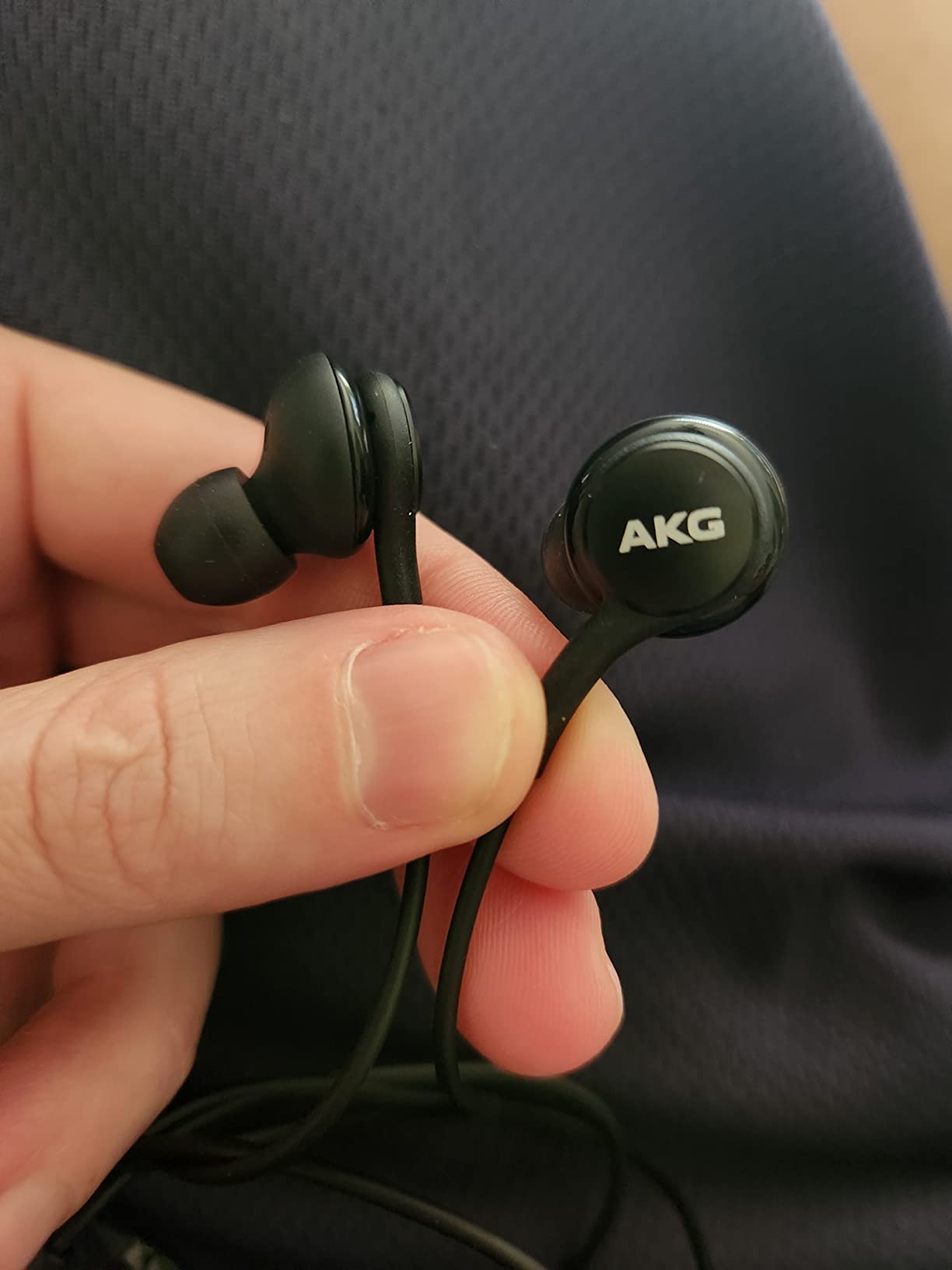 SAMSUNG EO-IC100BBEGUS Corded Type-C Earphones, Black, 0.98 x 0.71 x 48.82 - Customer Photo 3