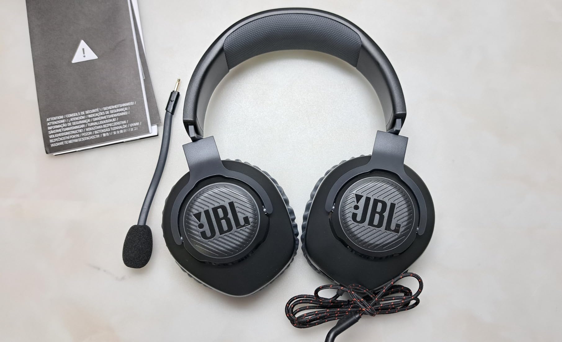 JBL Quantum 100 - Wired Over-Ear Gaming Headphones - Black, Large Customer Review JBL Quantum 100 - Wired Over-Ear Gaming Headphones - Black, Large - Customer Photo 1