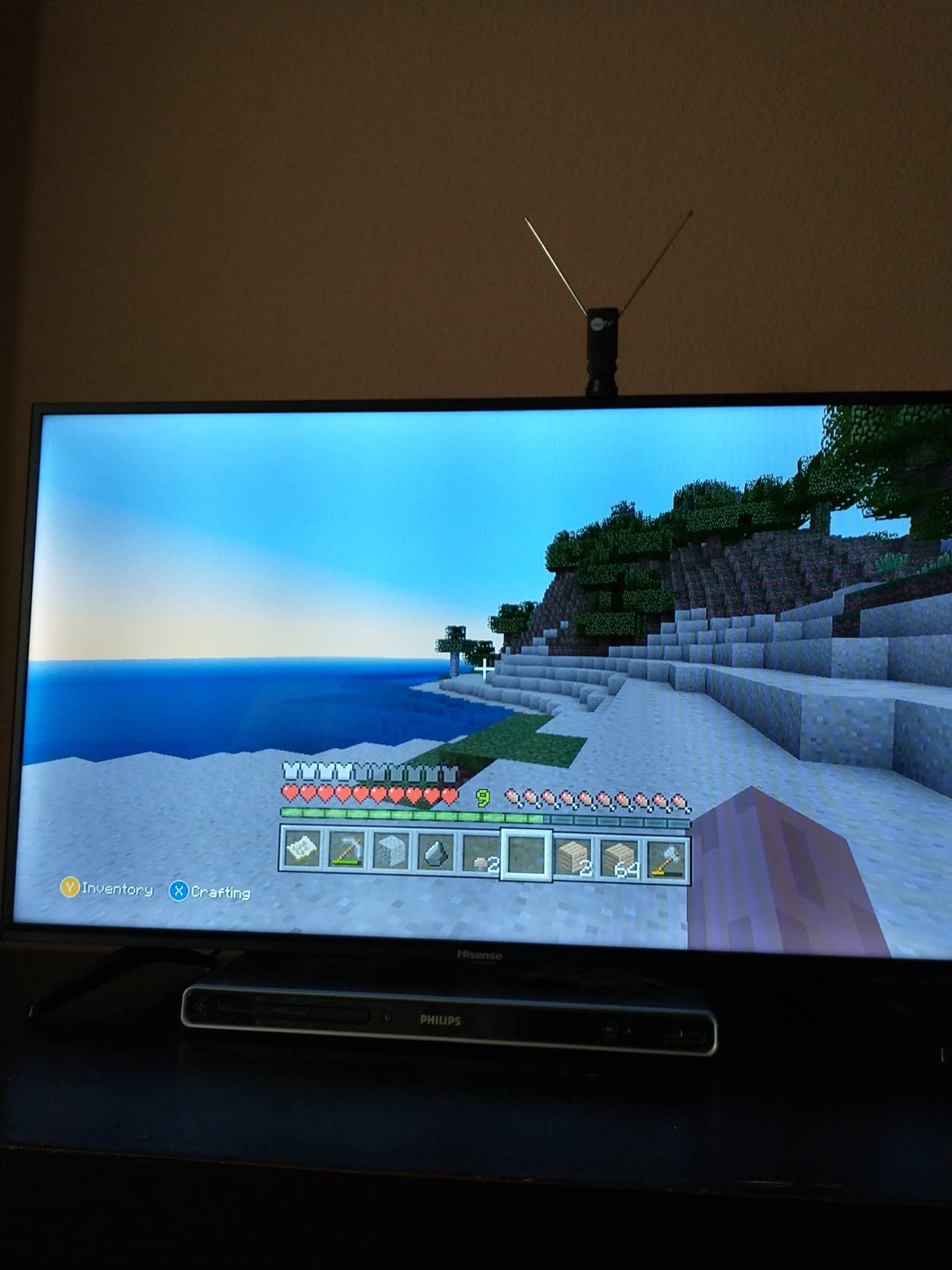Minecraft - Xbox 360 (Renewed) Customer Review Minecraft - Xbox 360 (Renewed) - Customer Photo 2