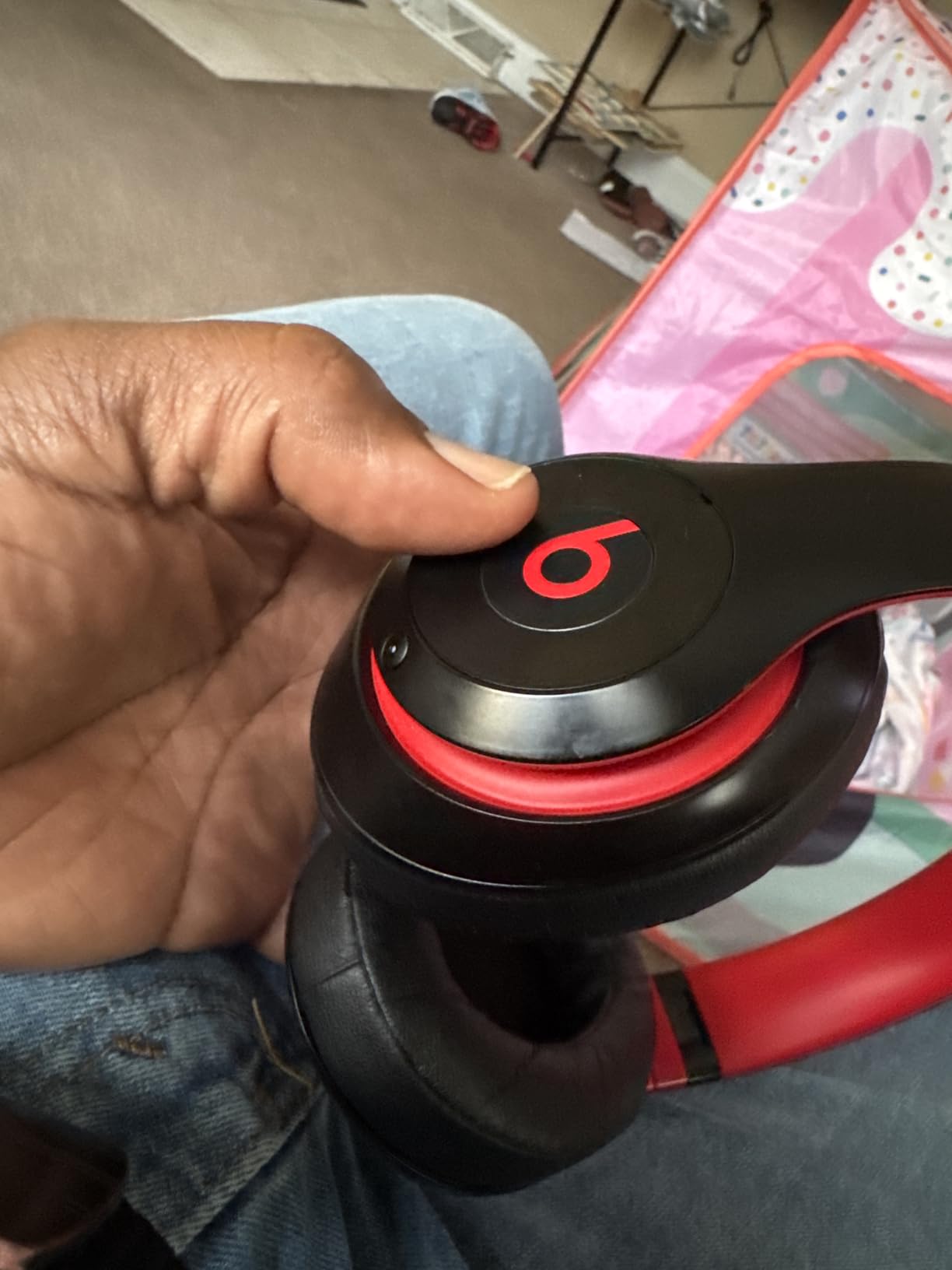 Beats Studio3 Wireless Noise Cancelling Over-Ear Headphones - Apple W1 Headphone Chip, Class 1 Bluetooth, 22 Hours of Listening Time, Built-in Microphone - White - Customer Photo 1