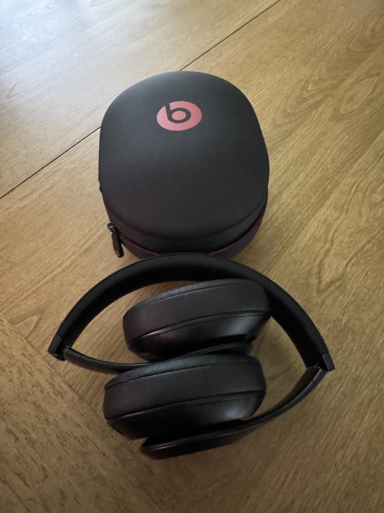 Beats Studio3 Wireless Noise Cancelling Over-Ear Headphones - Apple W1 Headphone Chip, Class 1 Bluetooth, 22 Hours of Listening Time, Built-in Microphone - White - Customer Photo 2