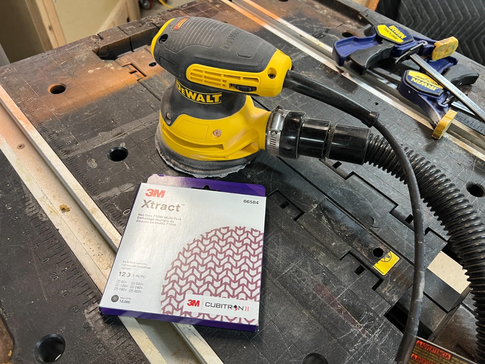 DEWALT Random Orbit Sander, Variable Speed, 5-Inch (DWE6423) - Customer Photo 1