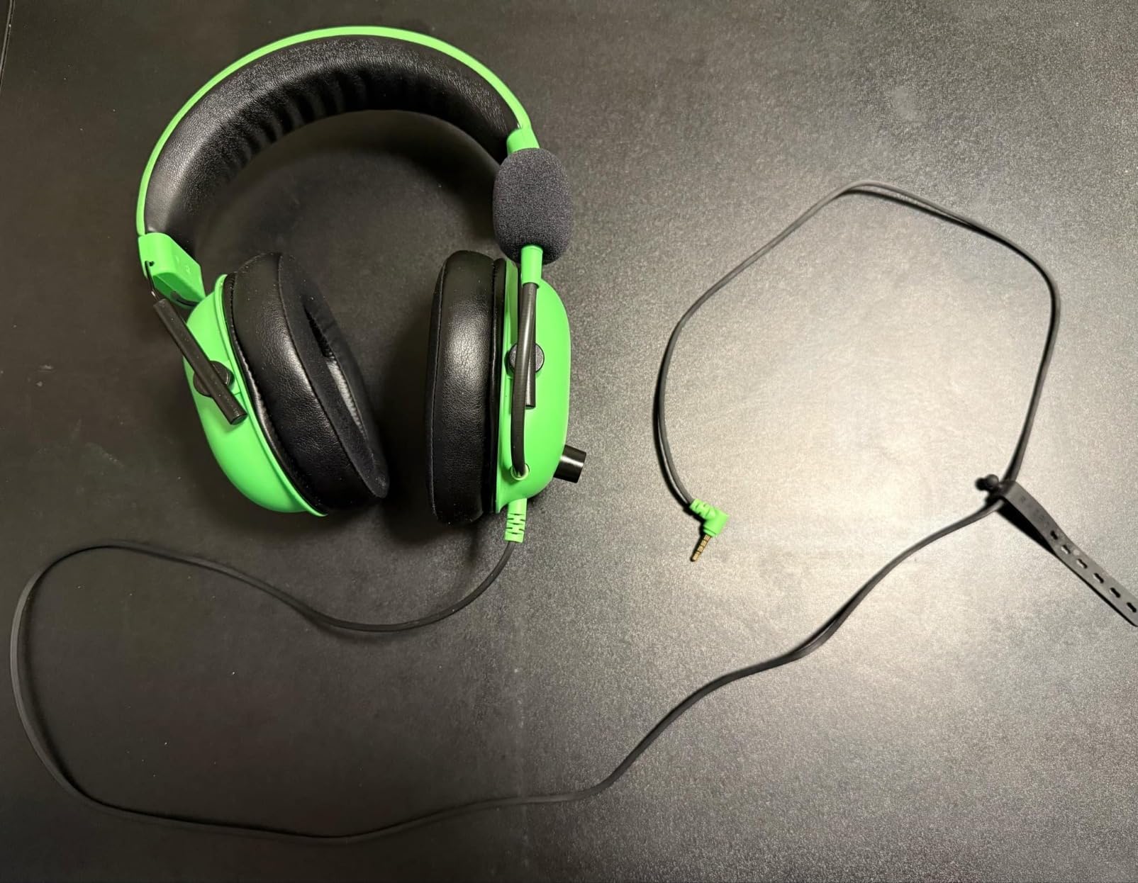 Razer BlackShark V2 X Gaming Headset: 7.1 Surround Sound - 50mm Drivers - Memory Foam Cushion - For PC, PS4, PS5, Switch - 3.5mm Audio Jack - Customer Photo 4