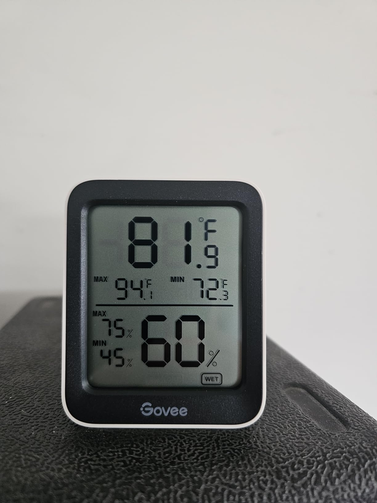 Govee Bluetooth Digital Hygrometer Indoor Thermometer, Room Humidity and Temperature Sensor Gauge with Remote App Monitoring, Large LCD Display, Notification Alerts, 2 Years Data Storage Export, Grey - Customer Photo 2