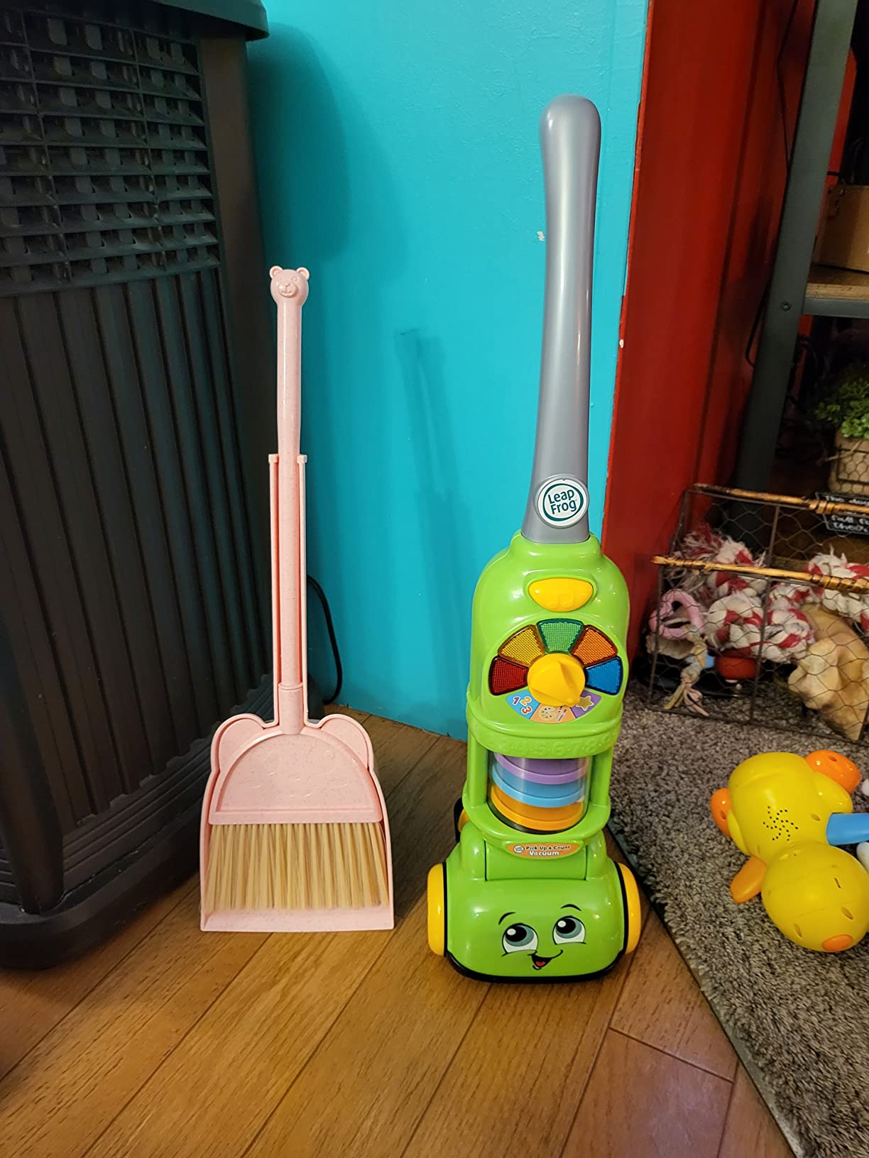 LeapFrog Pick Up and Count Vacuum, Green - Customer Photo 2
