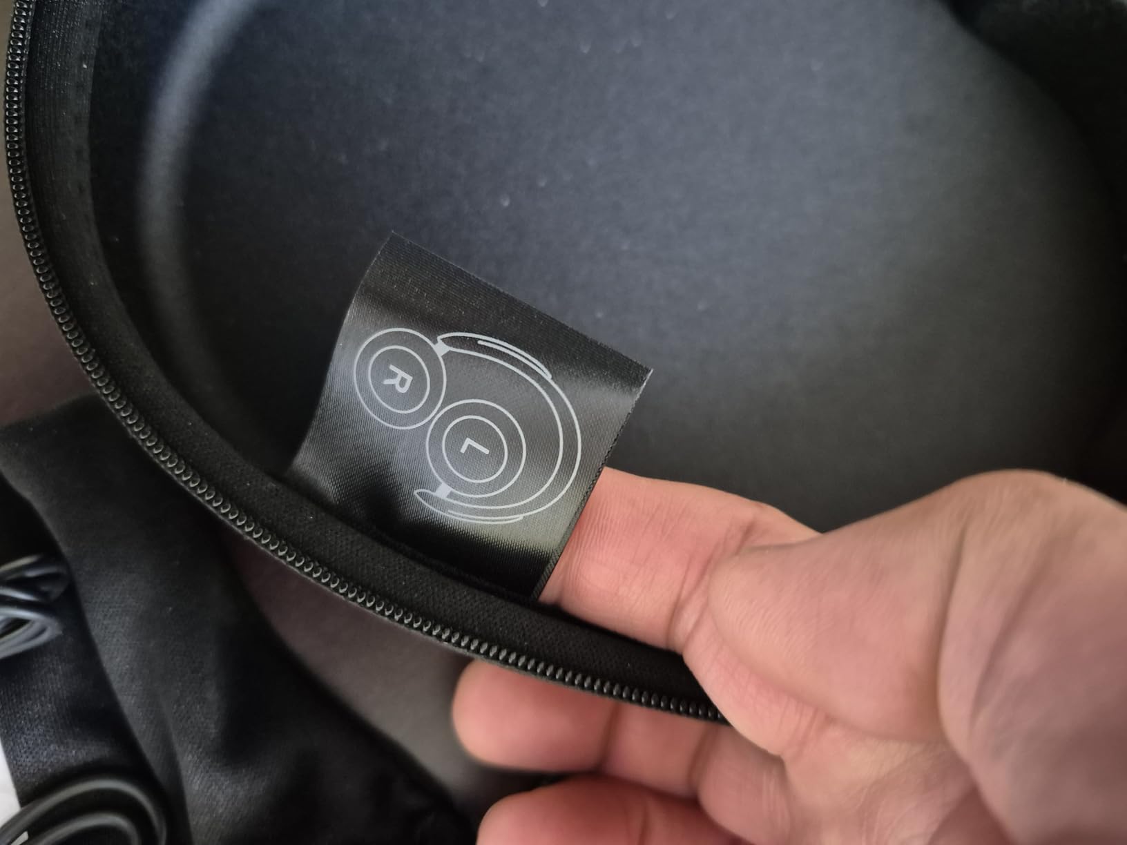 soundcore Life Q30 by Anker, Hybrid Active Noise Cancelling Headphones with Multiple Modes, Hi-Res Sound, Custom EQ via App, 50H Playtime, Comfortable Fit, Bluetooth, Multipoint Connection Customer Review soundcore Life Q30 by Anker, Hybrid Active Noise Cancelling Headphones with Multiple Modes, Hi-Res Sound, Custom EQ via App, 50H Playtime, Comfortable Fit, Bluetooth, Multipoint Connection - Customer Photo 3